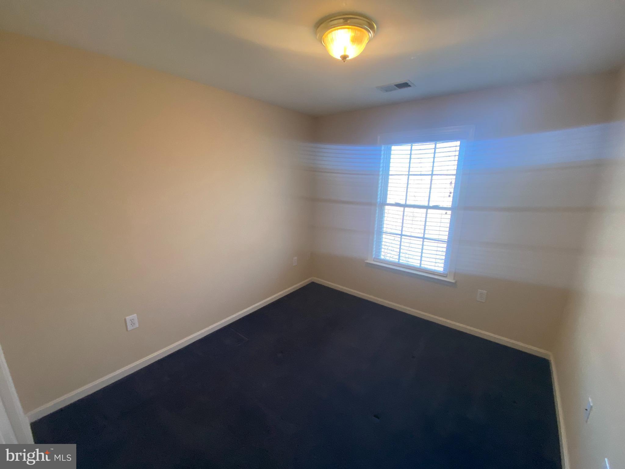 HAMMONDS MILL - Residential Lease