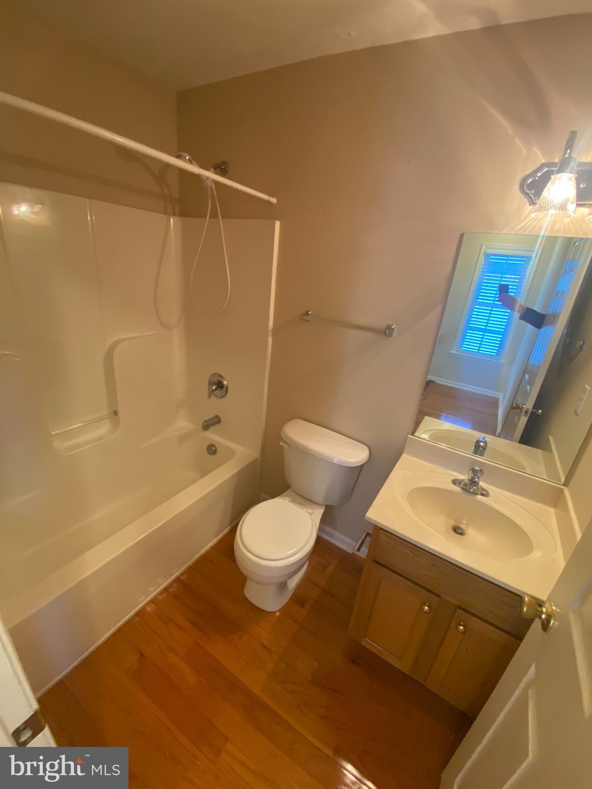 HAMMONDS MILL - Residential Lease