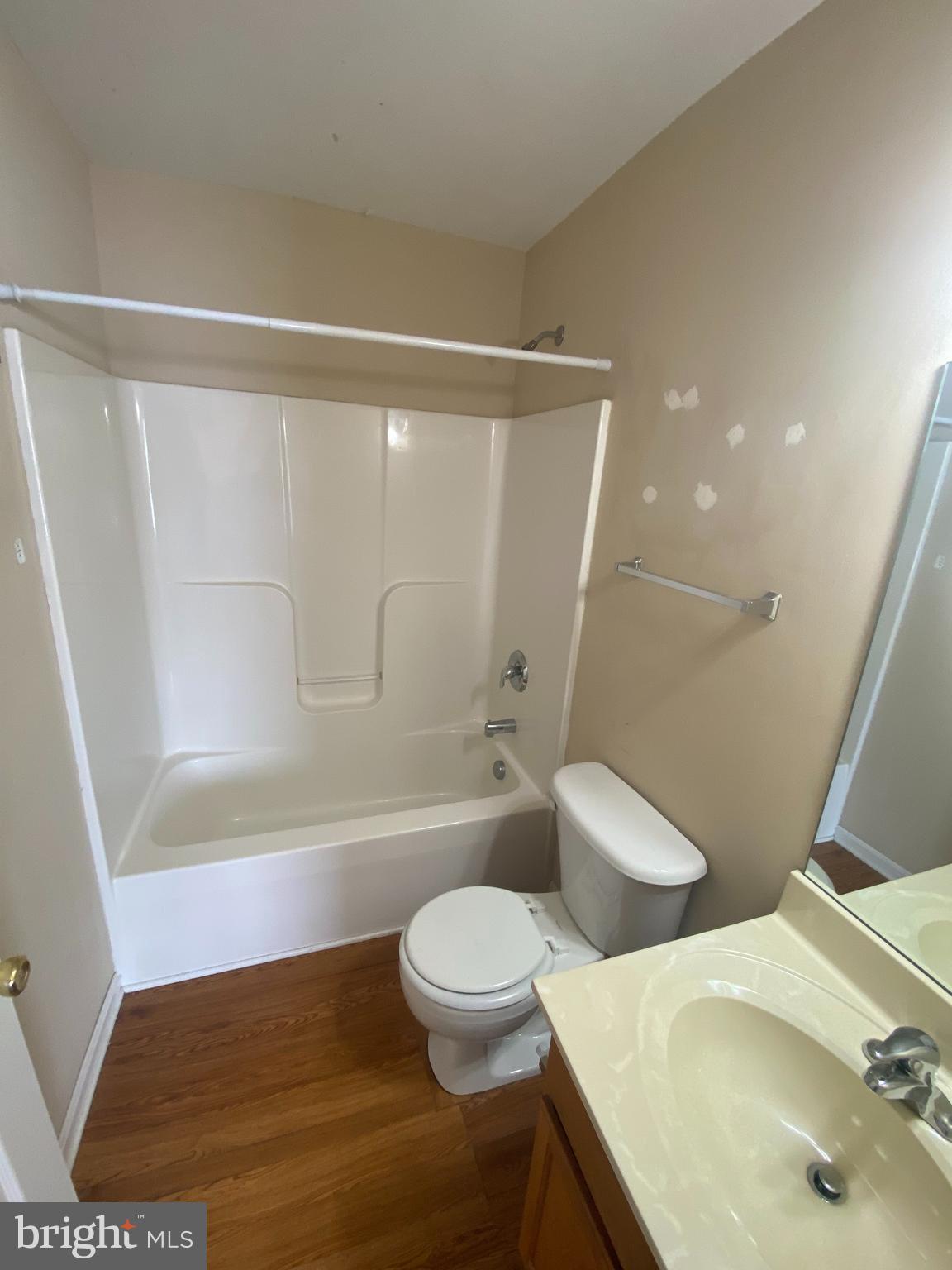 HAMMONDS MILL - Residential Lease