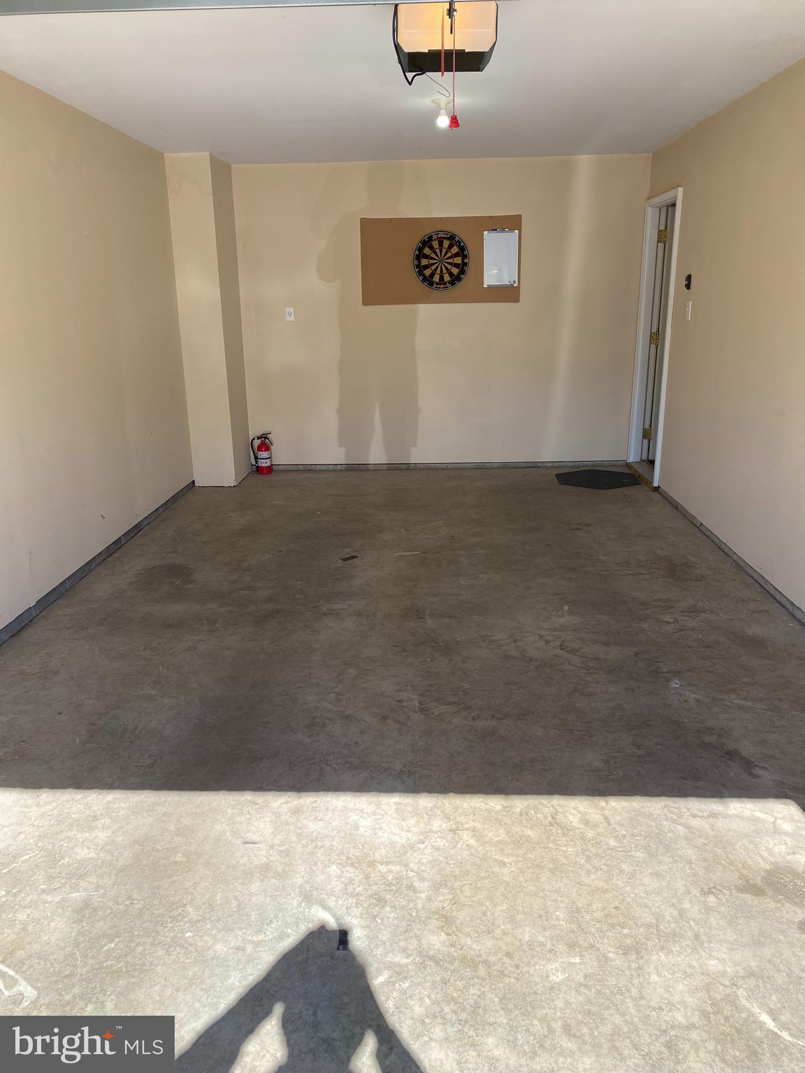 HAMMONDS MILL - Residential Lease