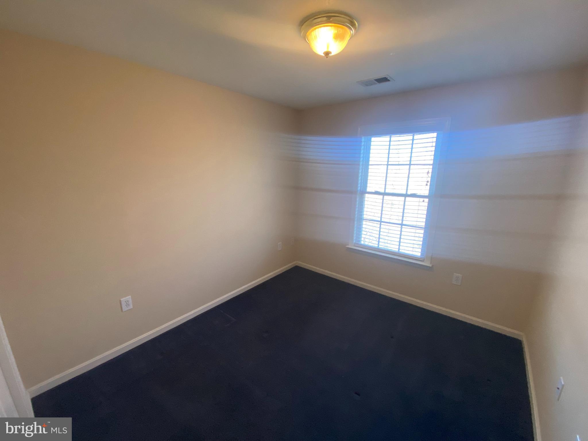 HAMMONDS MILL - Residential Lease