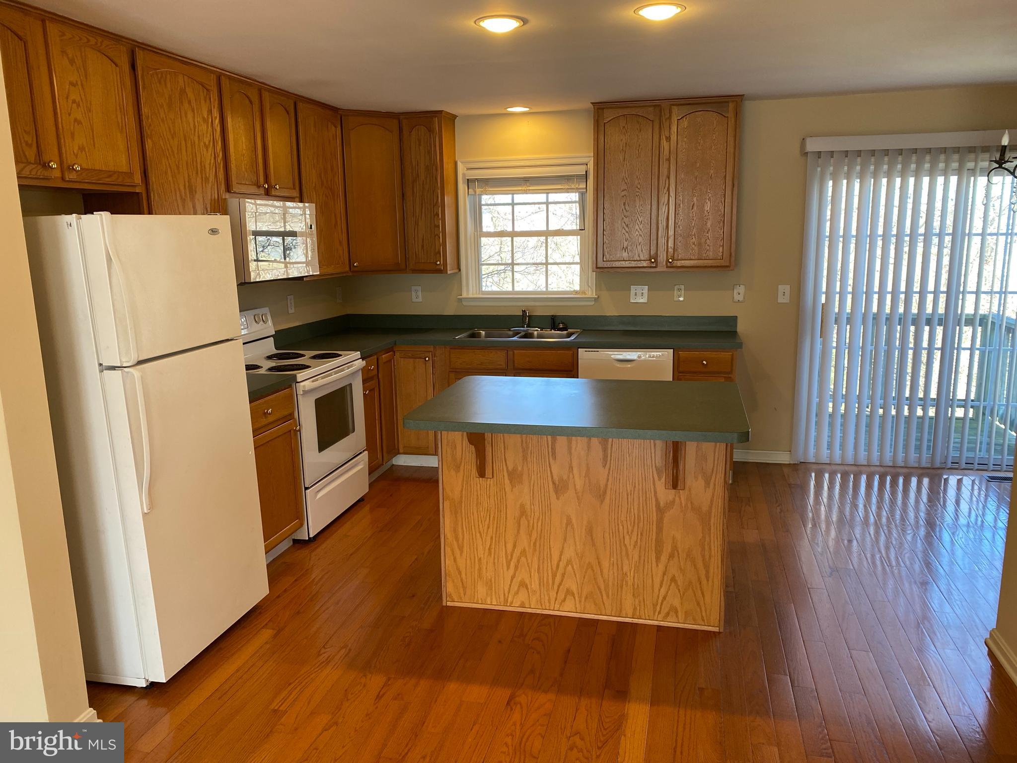 HAMMONDS MILL - Residential Lease