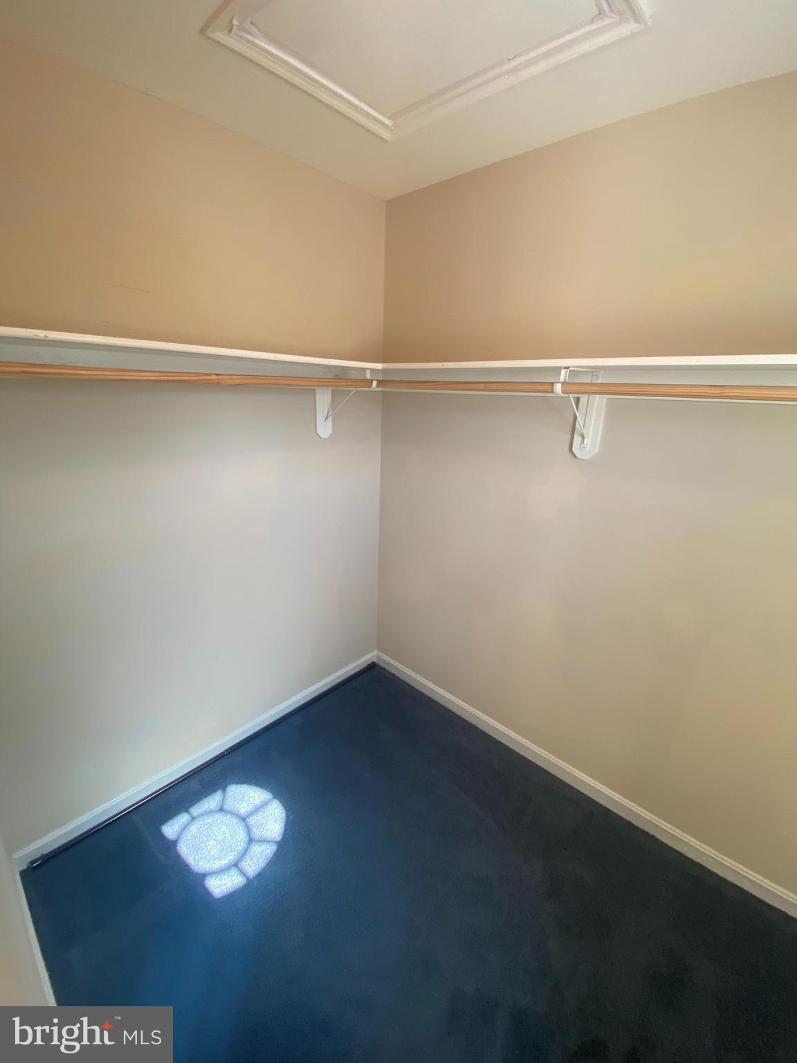 HAMMONDS MILL - Residential Lease