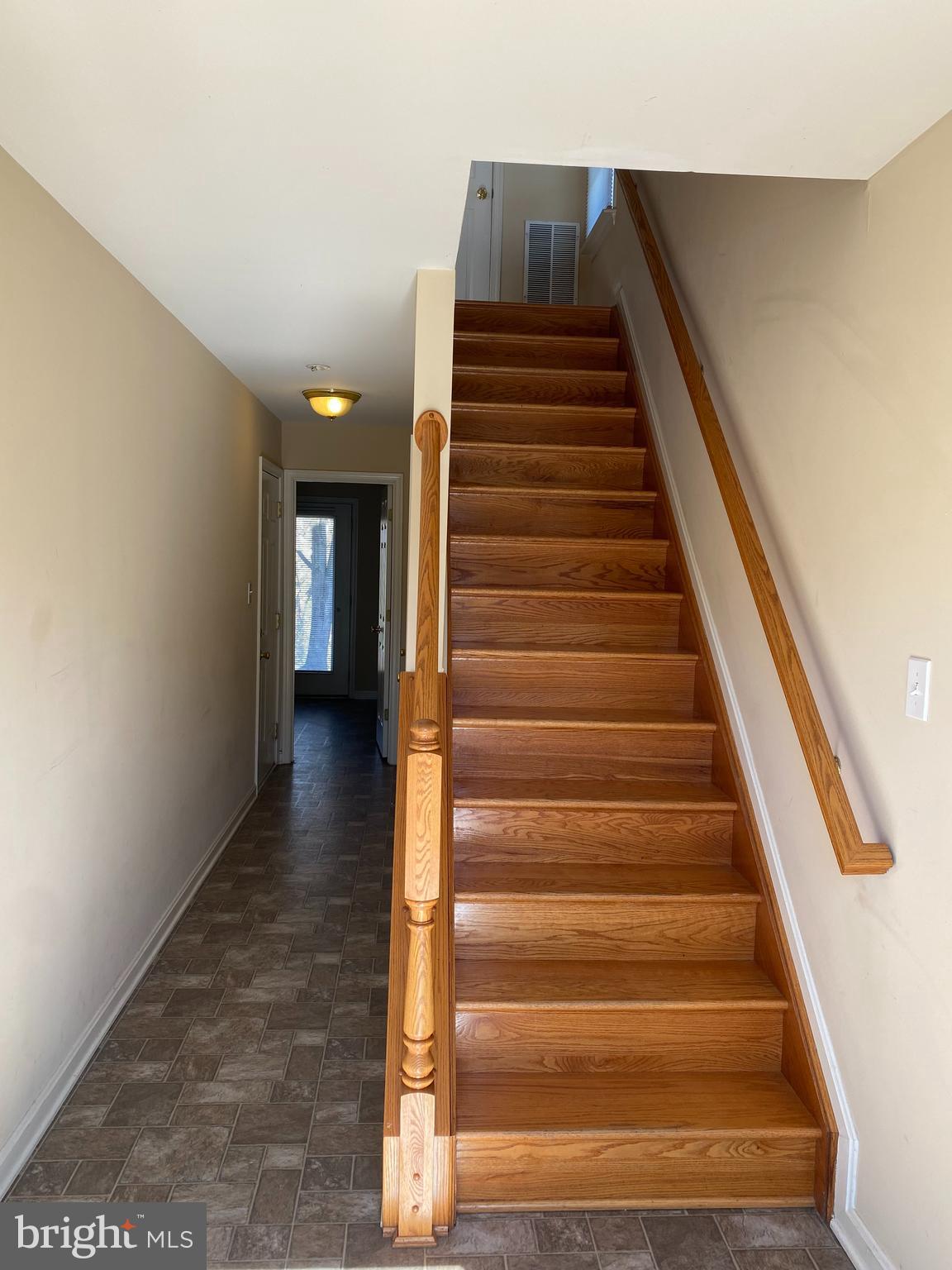 HAMMONDS MILL - Residential Lease