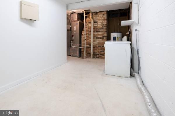 DALE CITY - Residential Lease