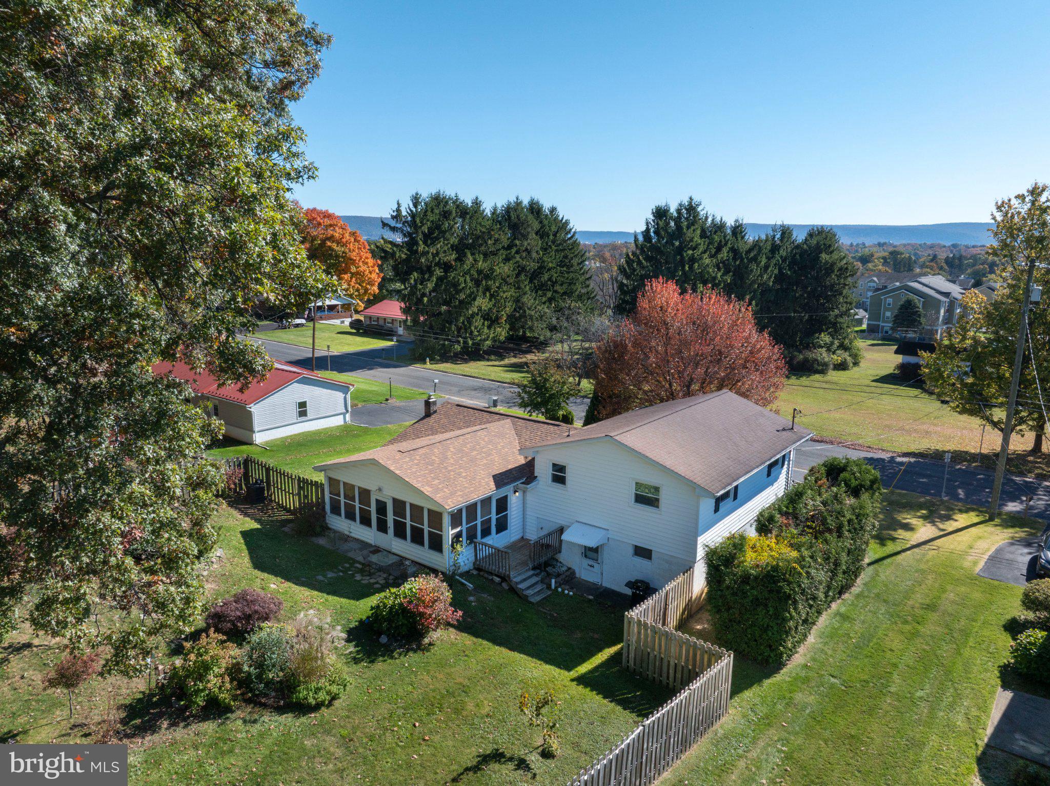 157 W CLEARVIEW AVENUE