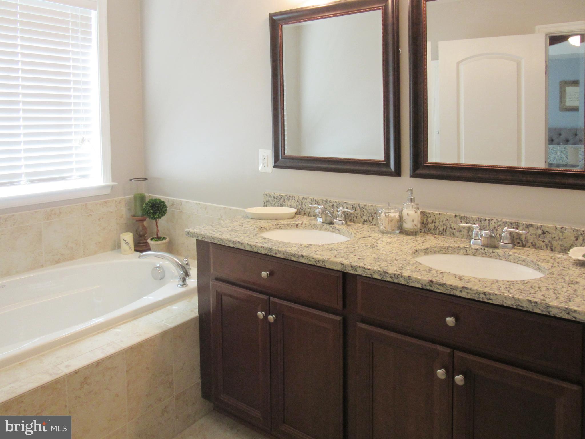 OCCOQUAN HEIGHTS - Residential Lease