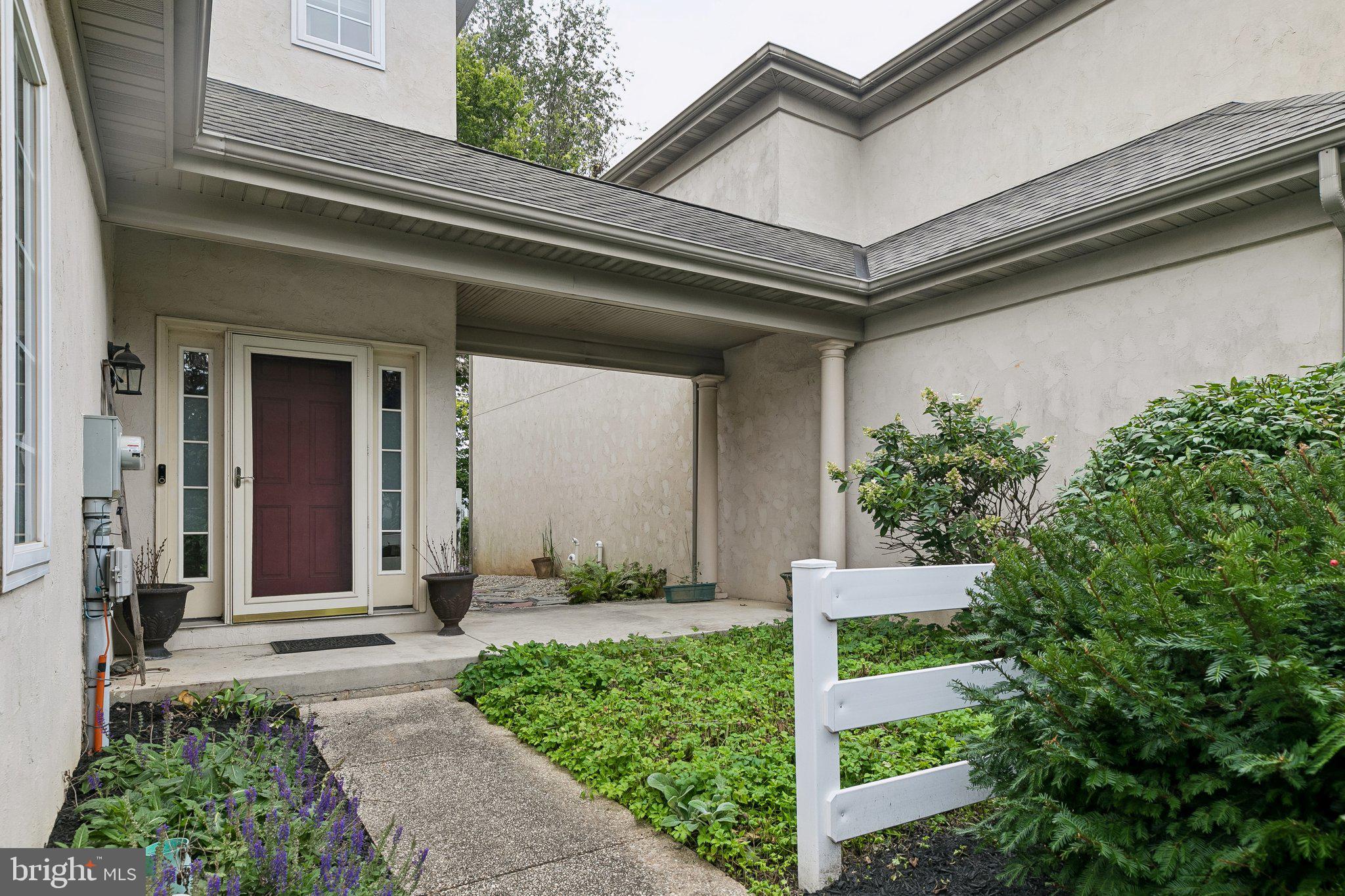 1089 STILLWOOD CIRCLE