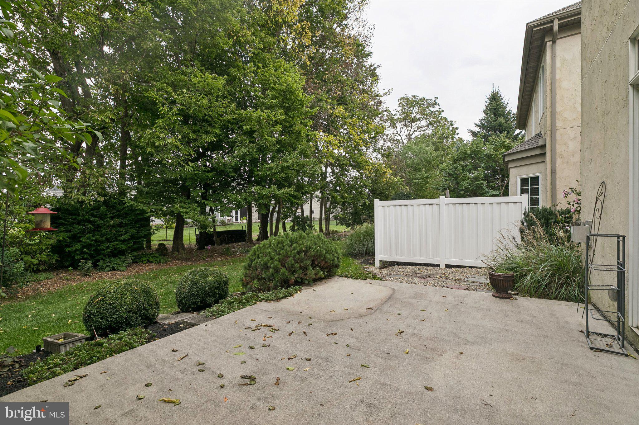 1089 STILLWOOD CIRCLE