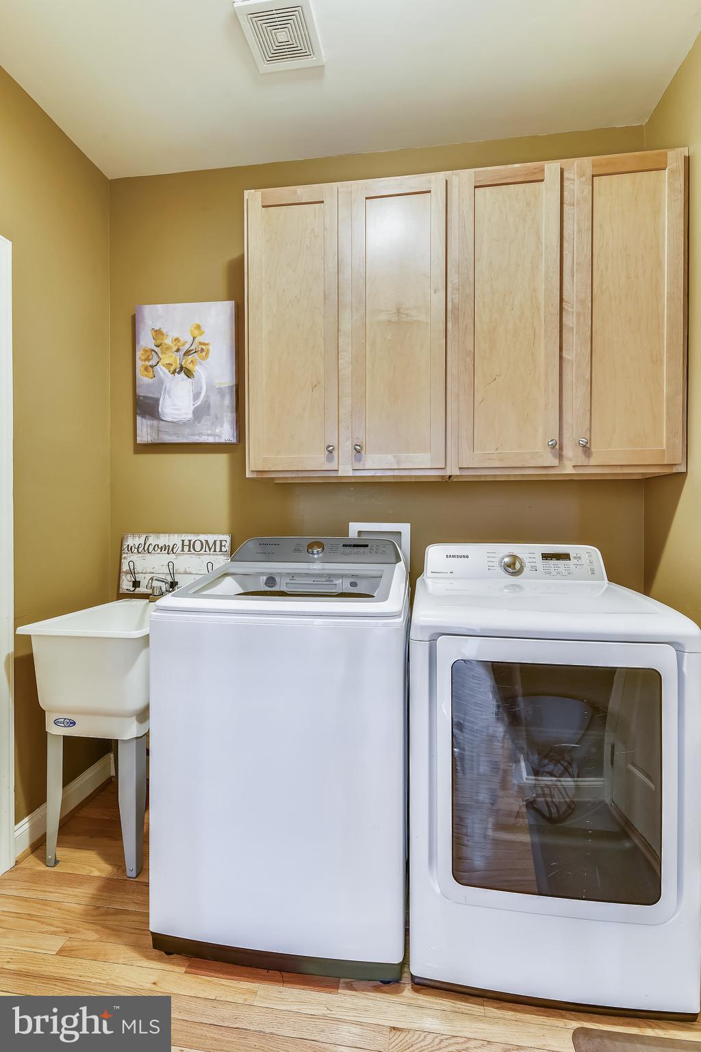 SOUTH RIDING - Residential