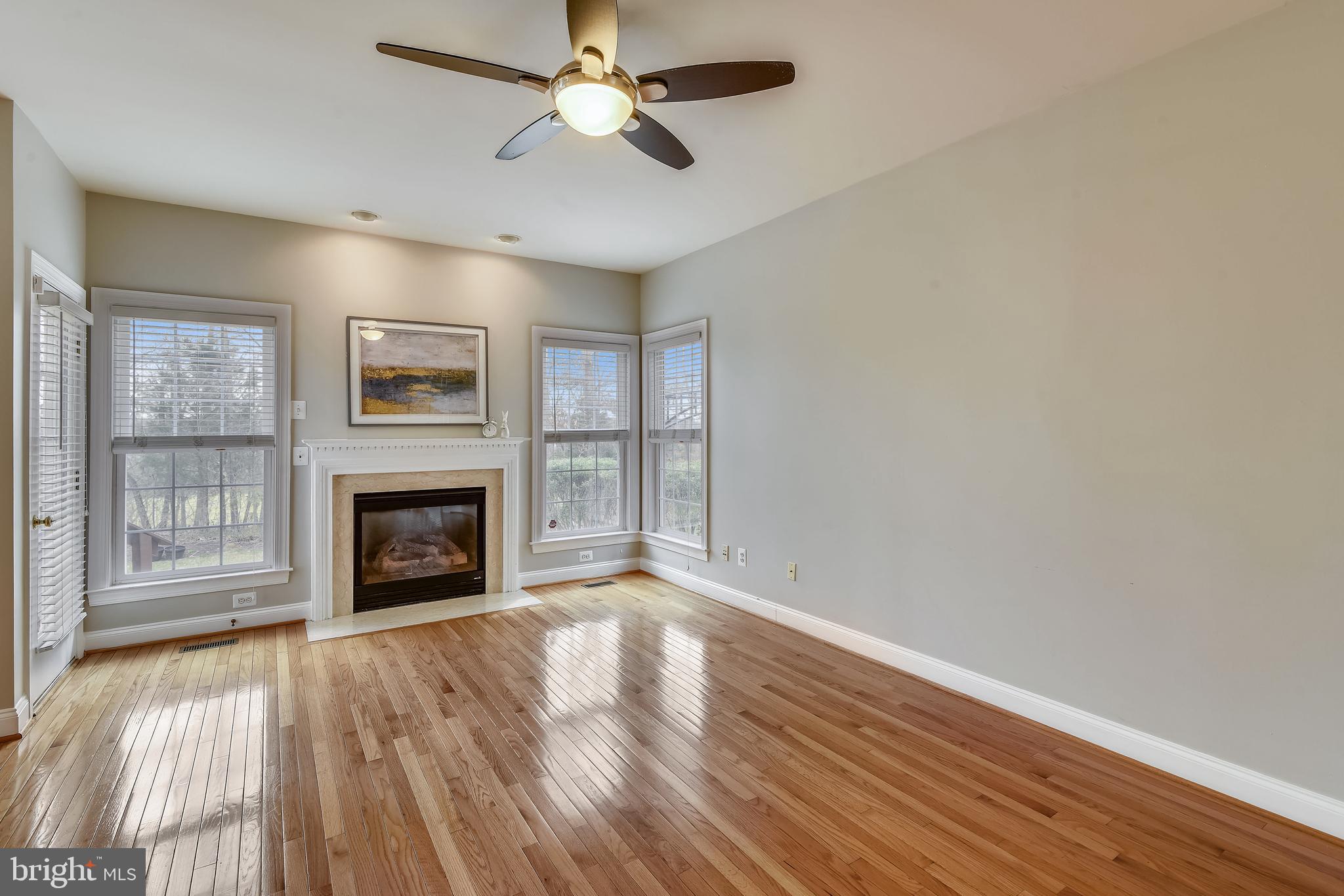 SOUTH RIDING - Residential