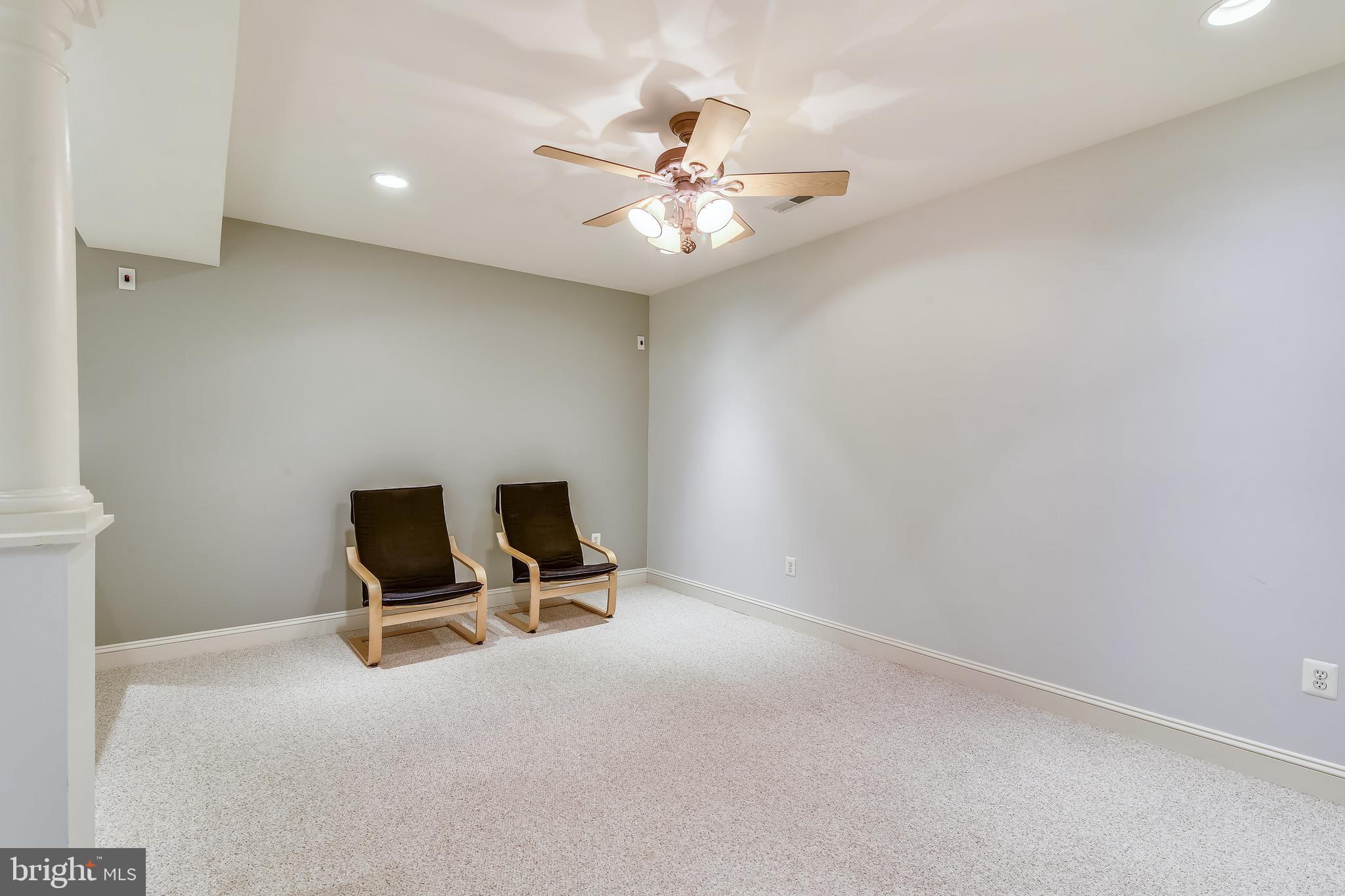 SOUTH RIDING - Residential