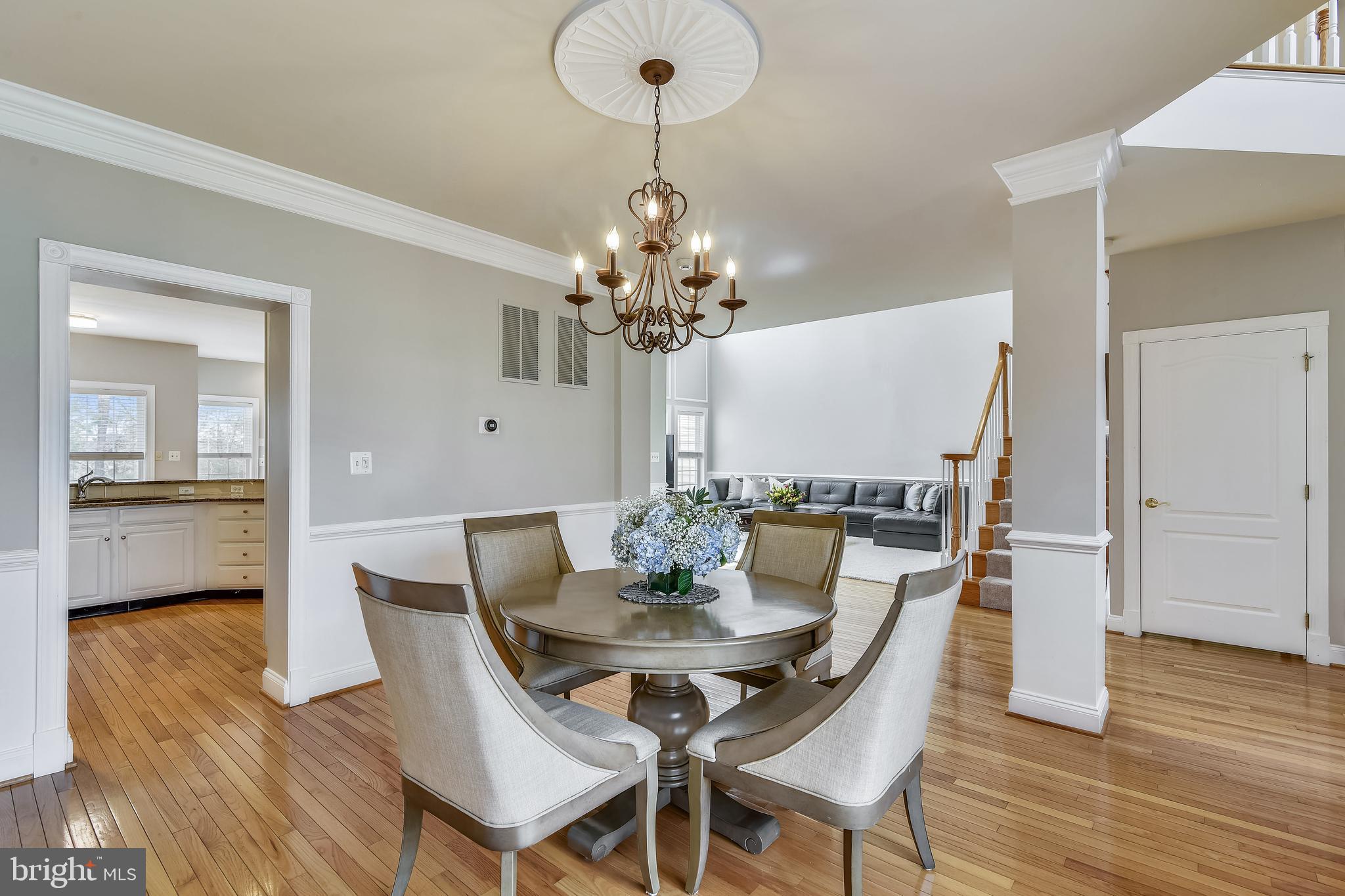 SOUTH RIDING - Residential