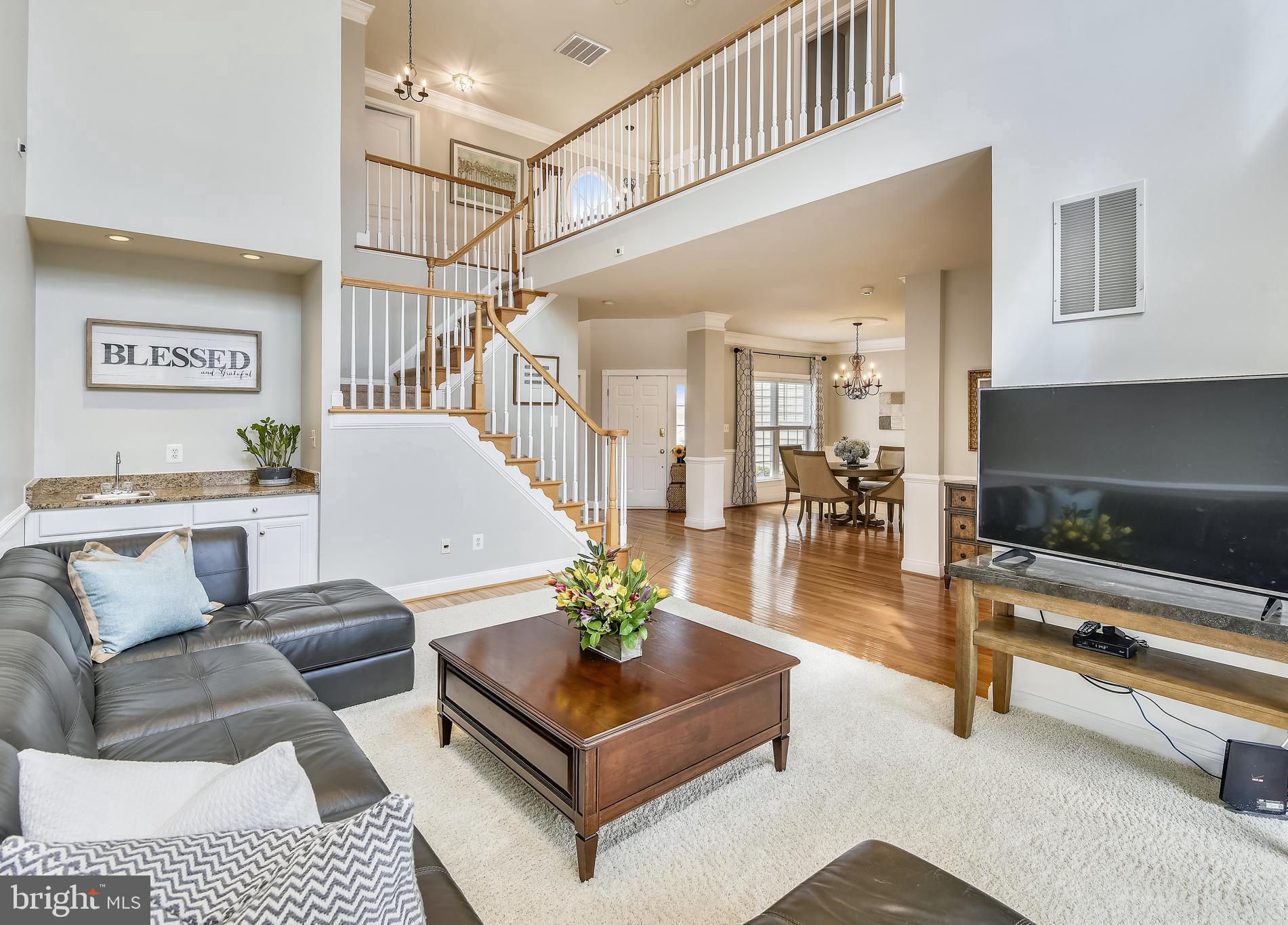 SOUTH RIDING - Residential