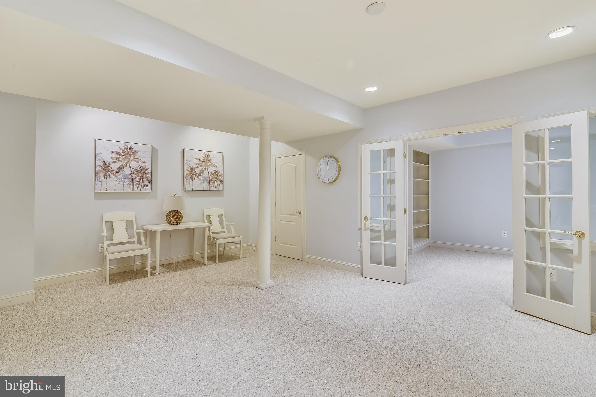 SOUTH RIDING - Residential