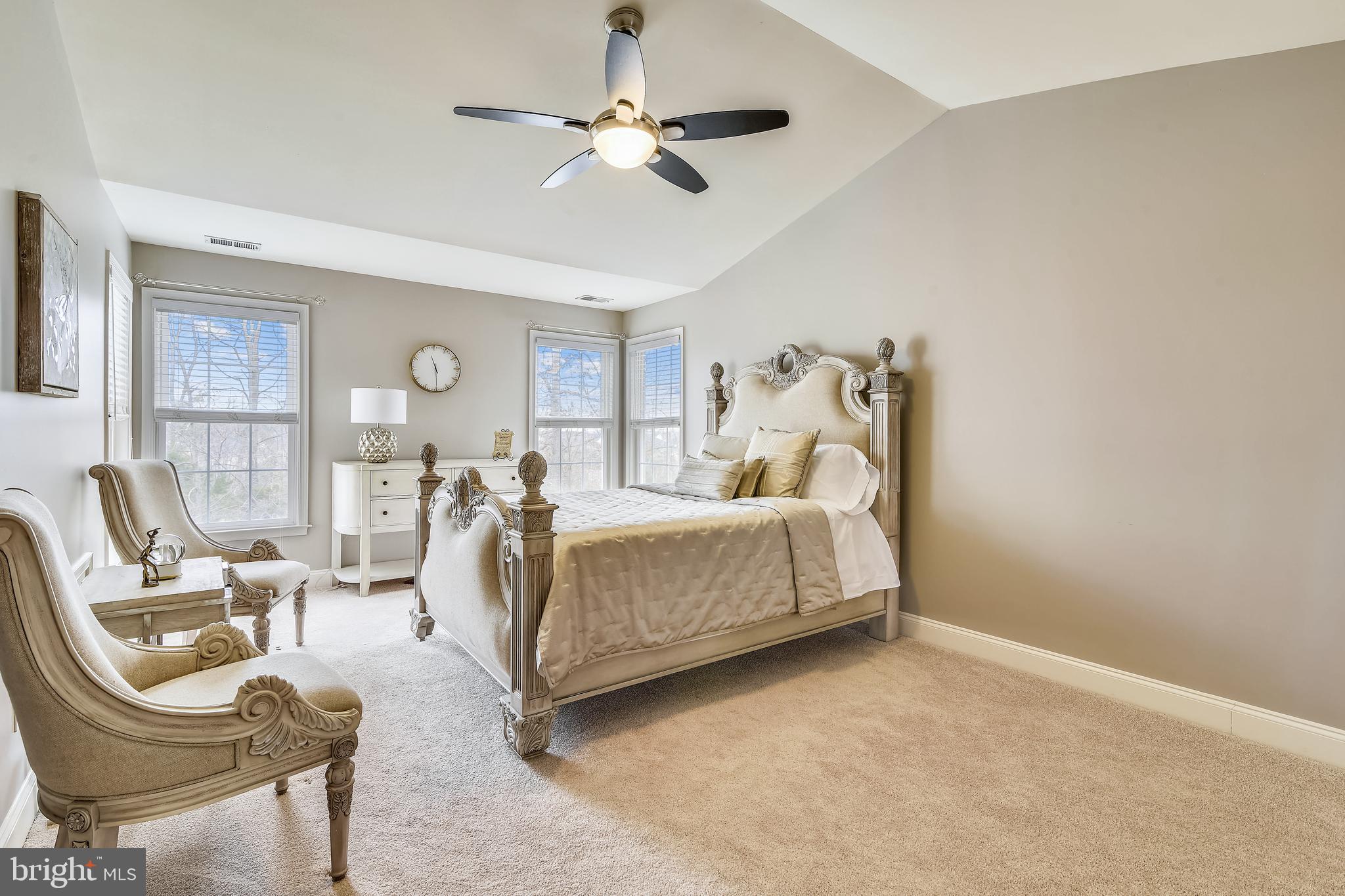 SOUTH RIDING - Residential