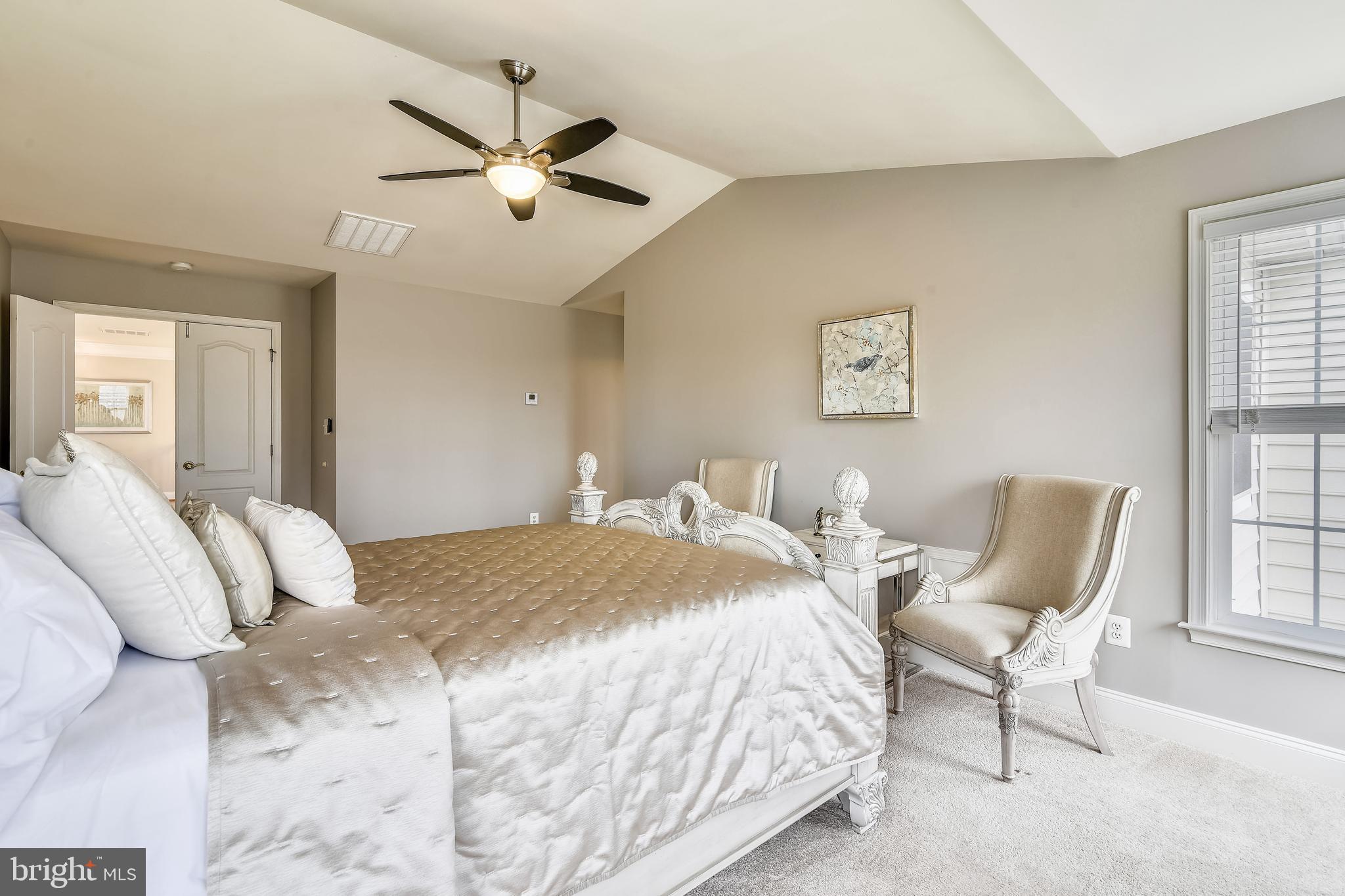 SOUTH RIDING - Residential