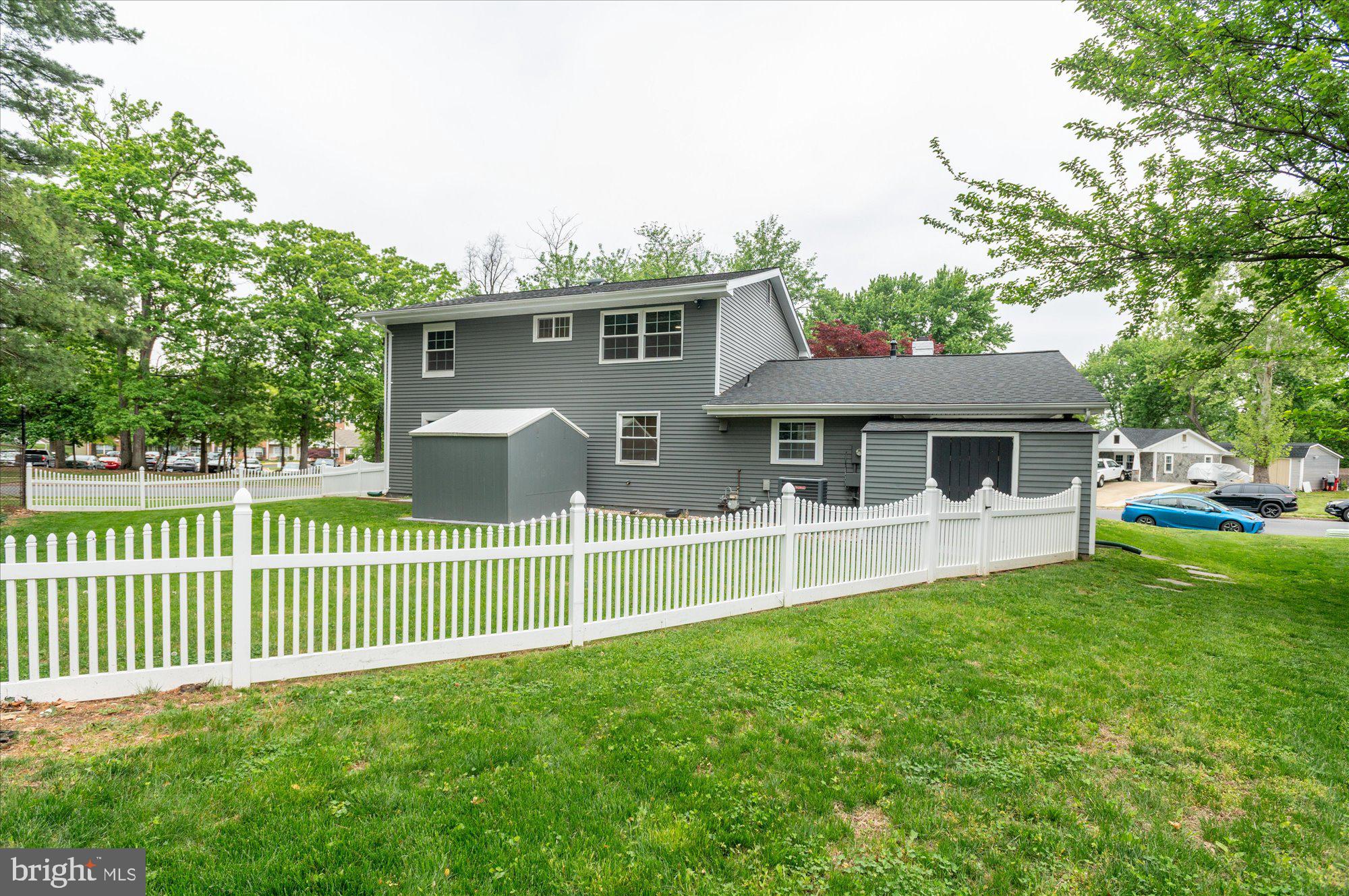 STERLING  PARK - Residential