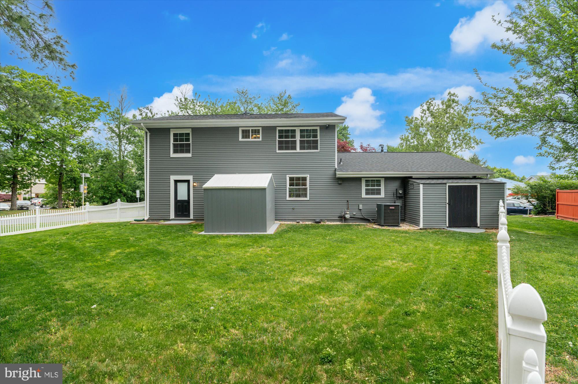STERLING  PARK - Residential