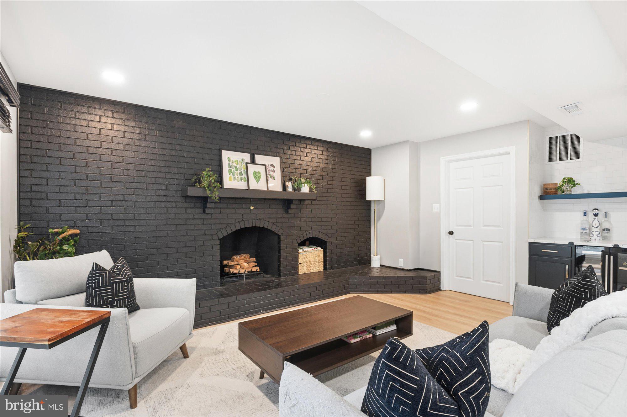 STERLING  PARK - Residential