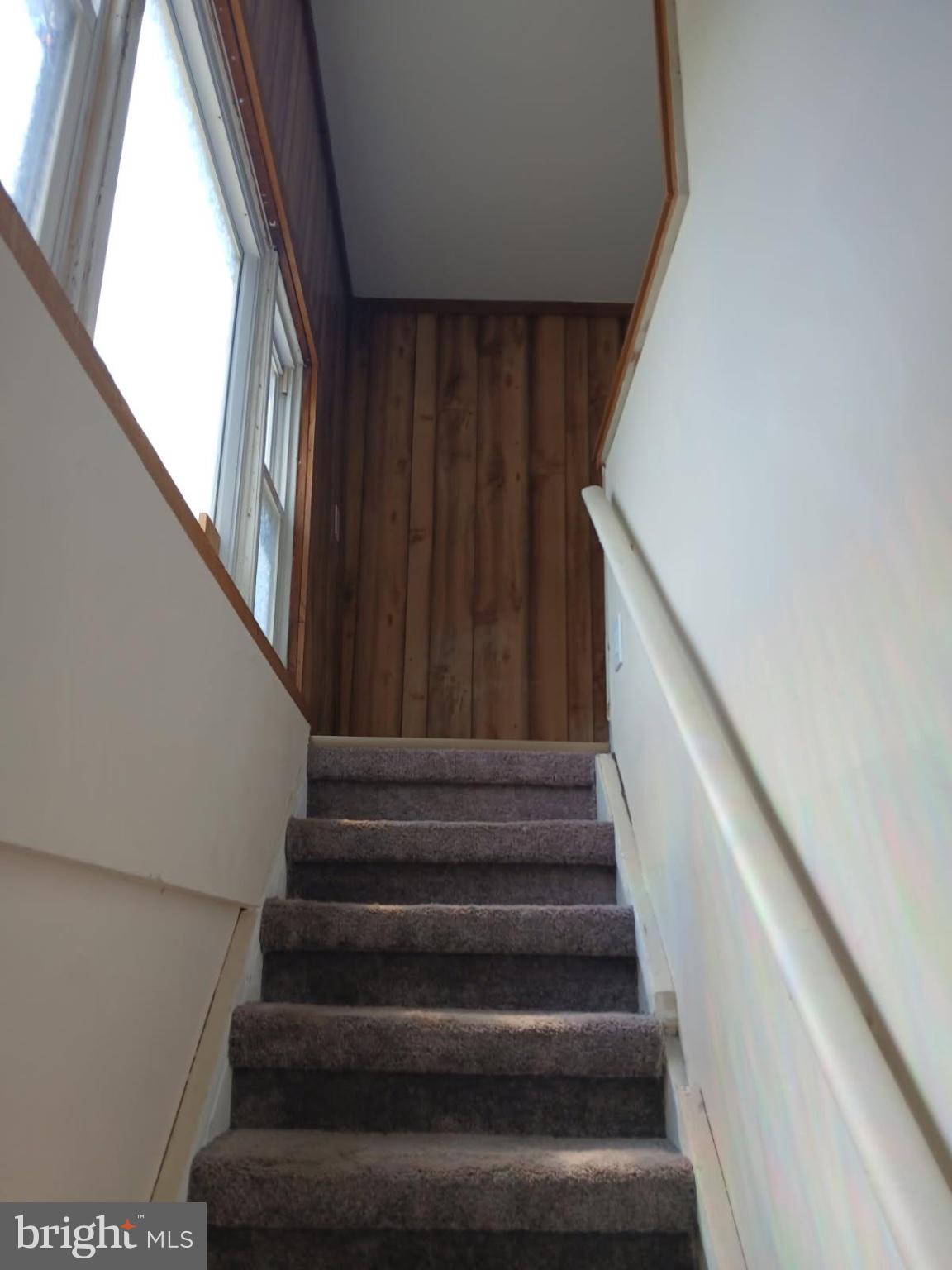350 LAKEHURST ROAD 6