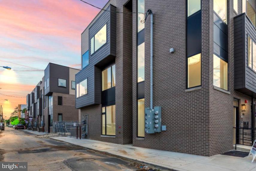 NORRIS SQUARE - Residential