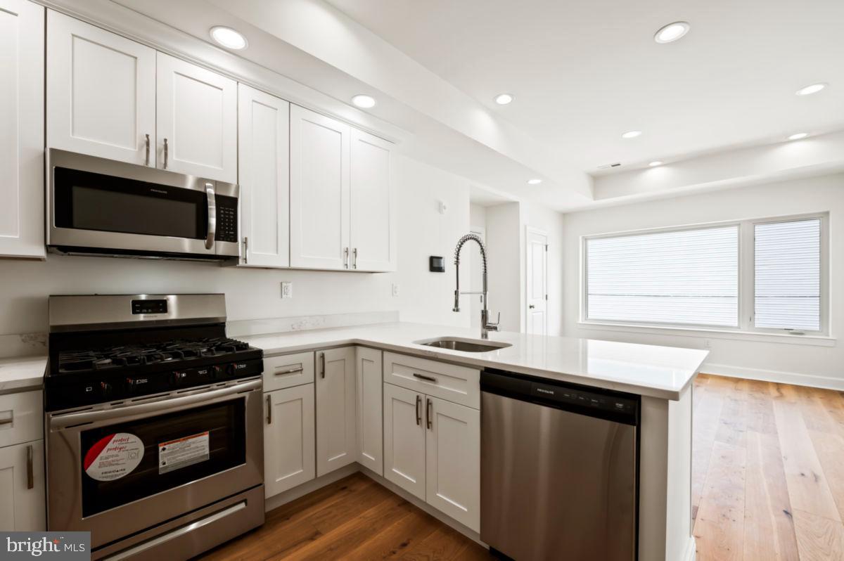 NORRIS SQUARE - Residential