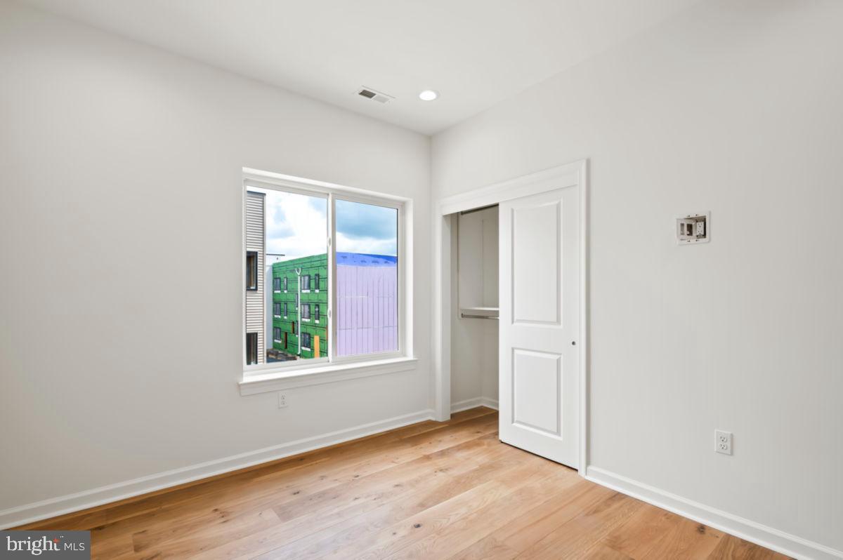 NORRIS SQUARE - Residential