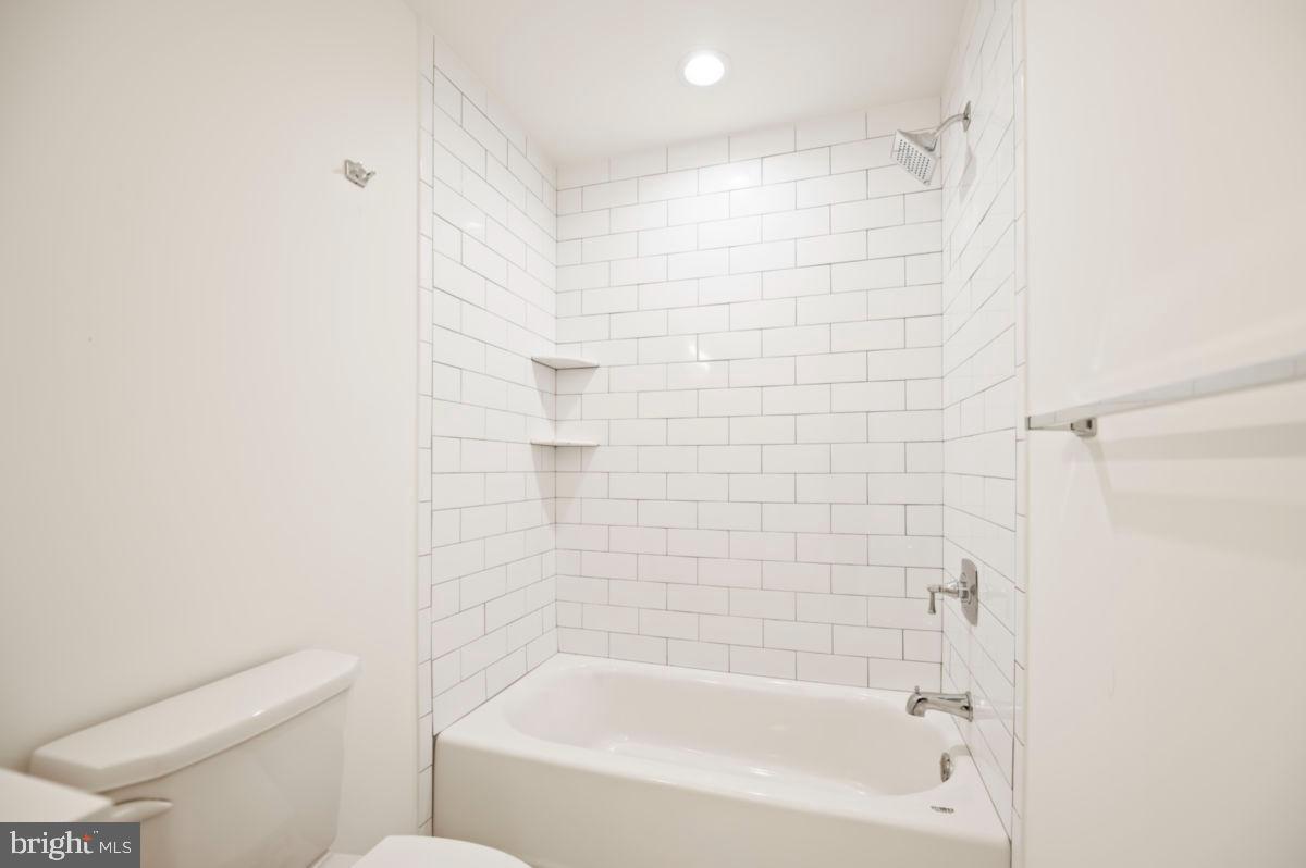 NORRIS SQUARE - Residential