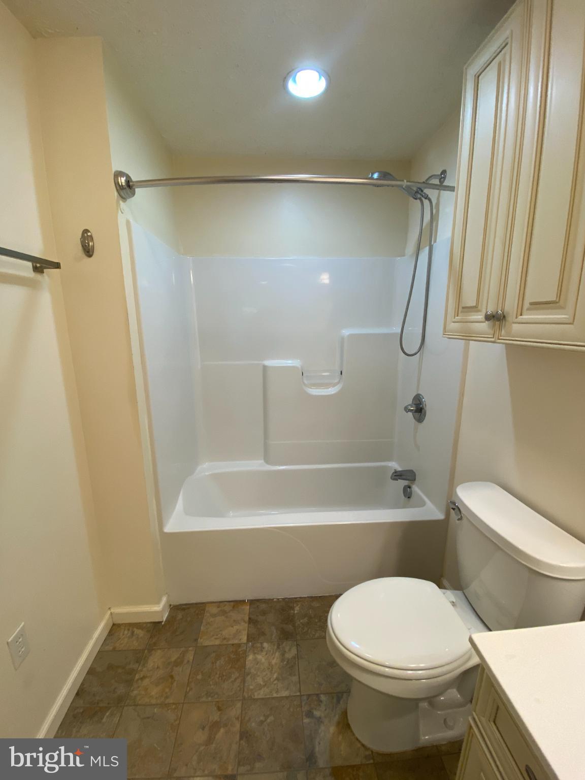 STONY RUN - Residential Lease