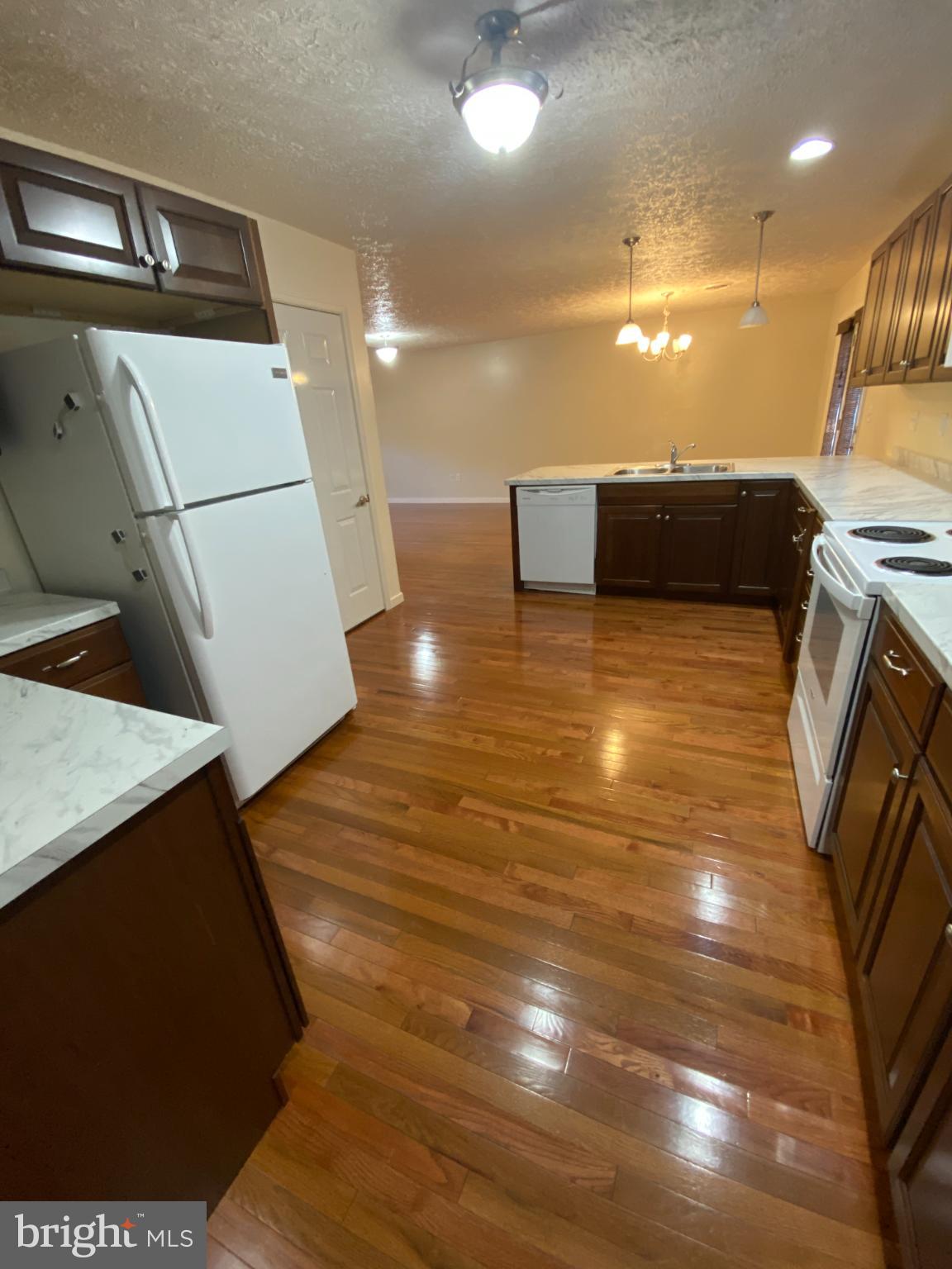 STONY RUN - Residential Lease