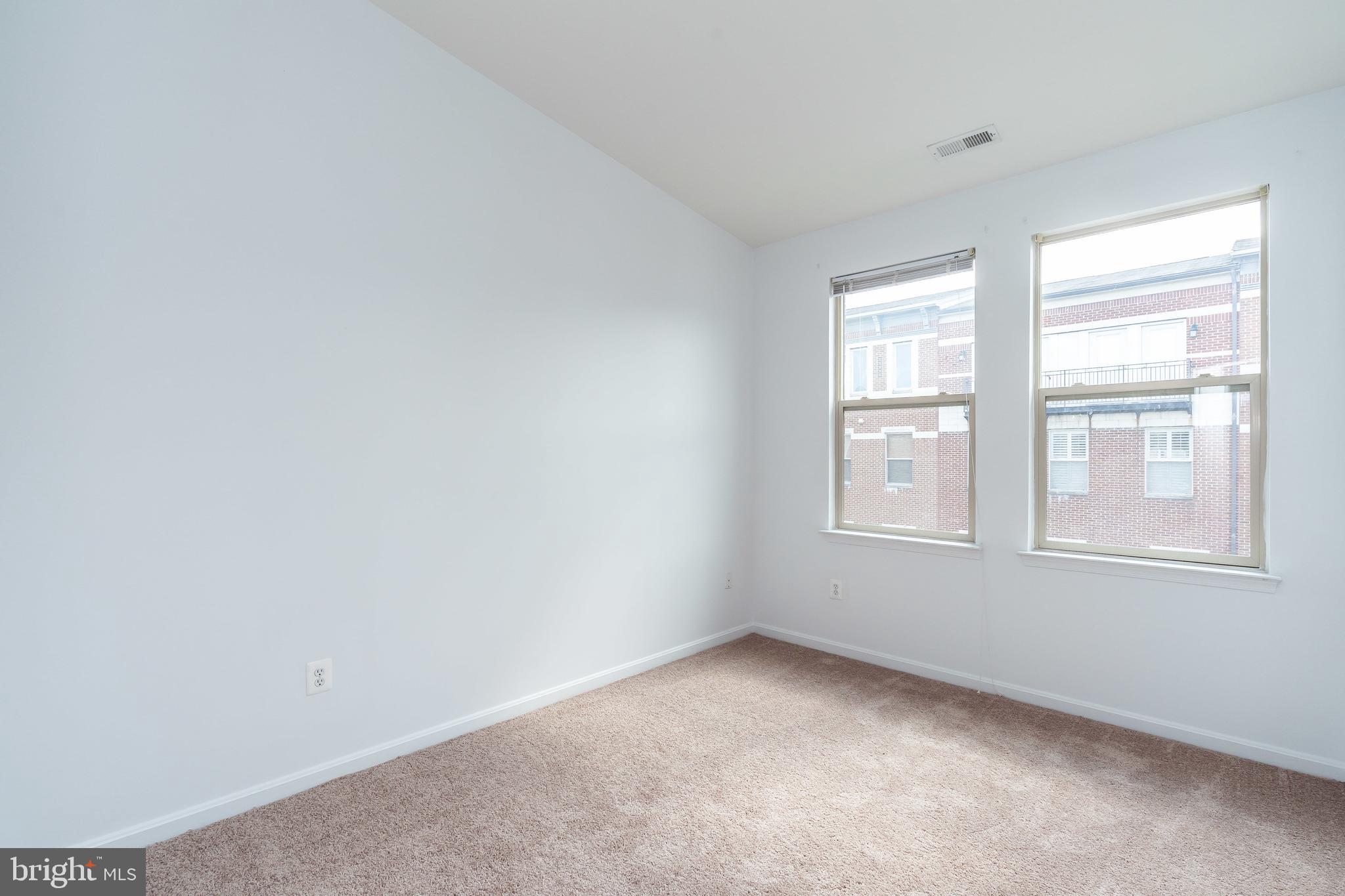 ALBEMARLE SQUARE - Residential Lease