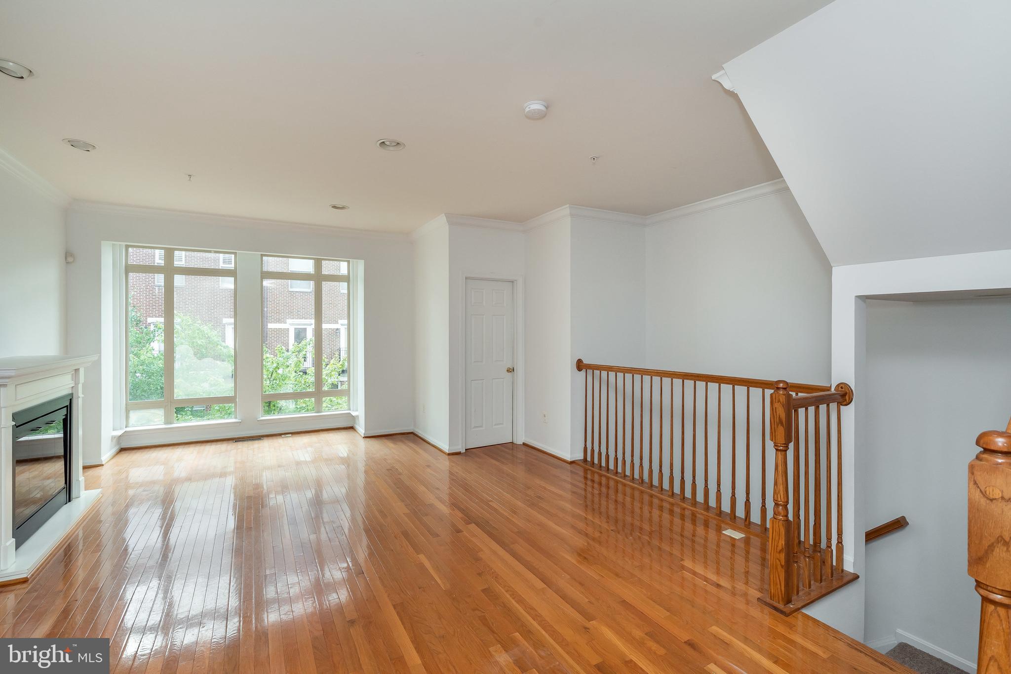 ALBEMARLE SQUARE - Residential Lease