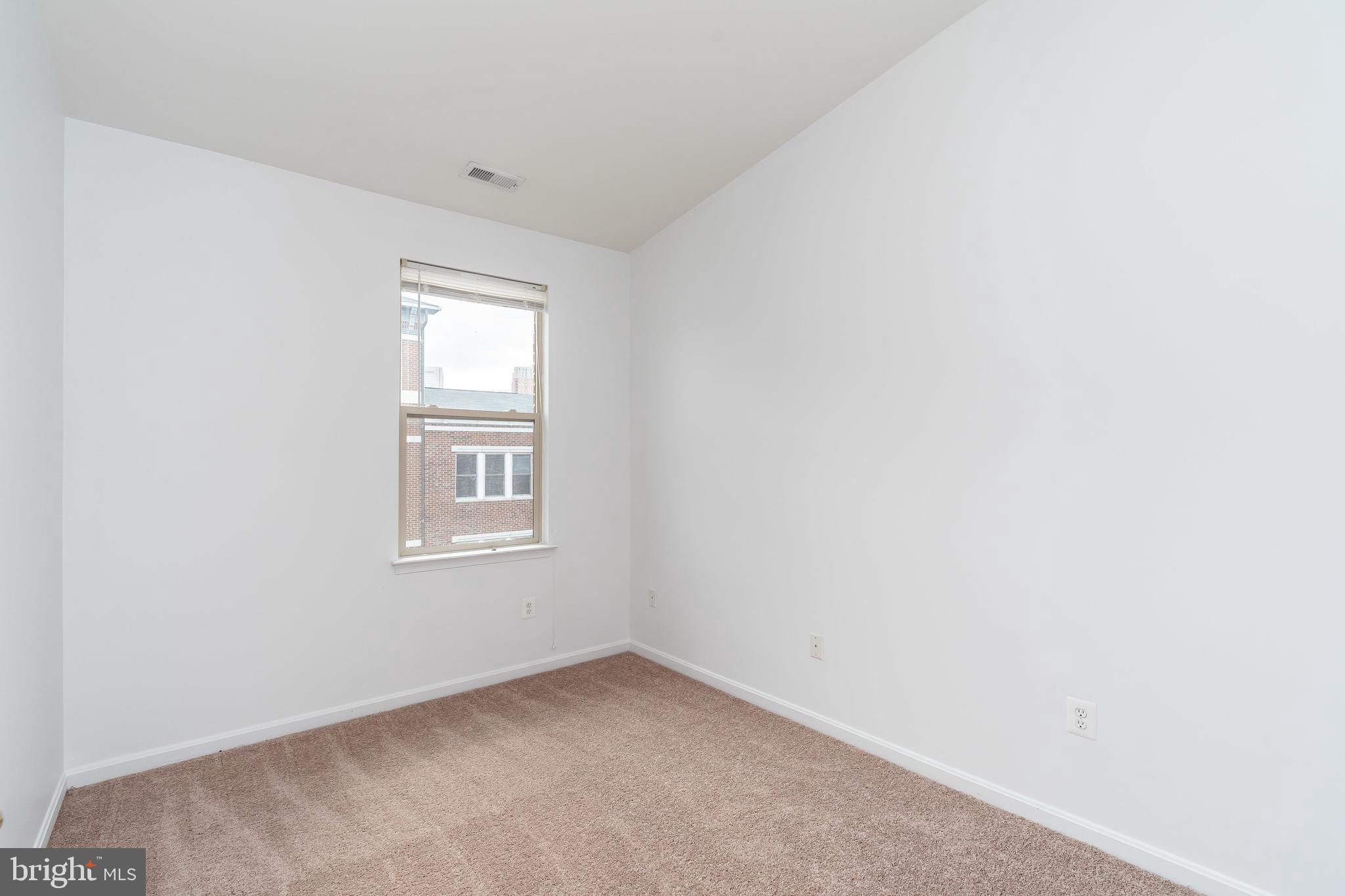 ALBEMARLE SQUARE - Residential Lease