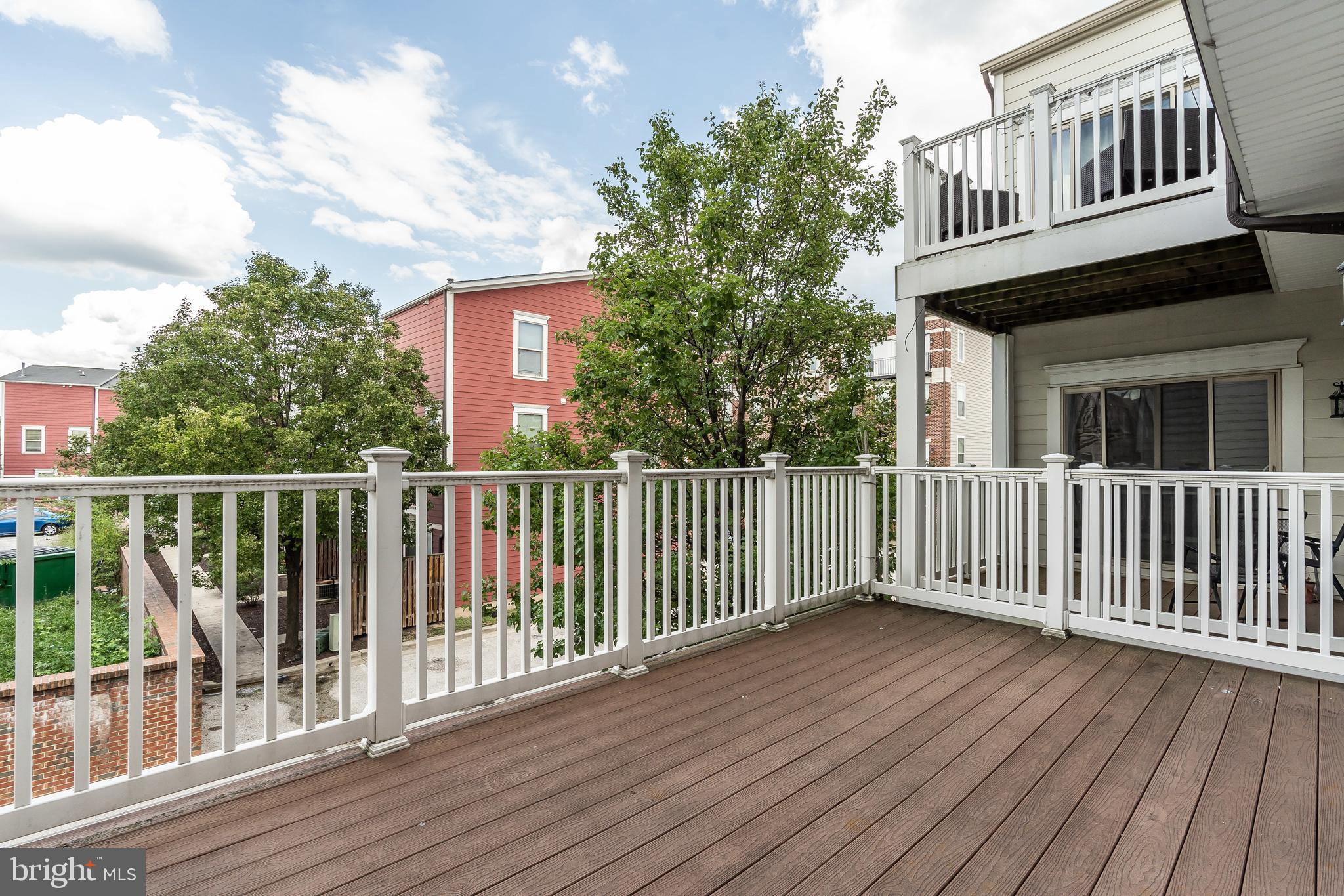 ALBEMARLE SQUARE - Residential Lease