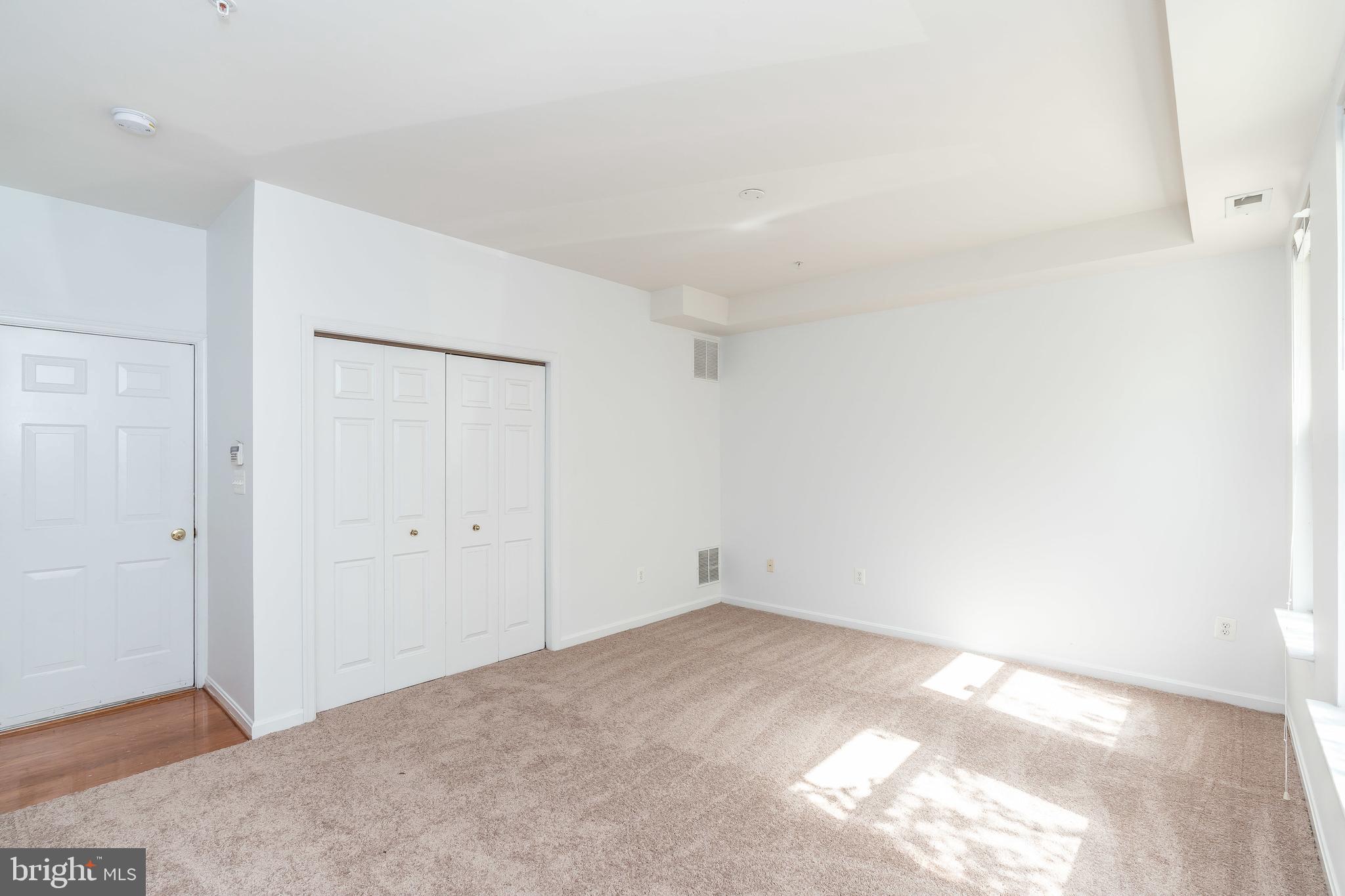 ALBEMARLE SQUARE - Residential Lease