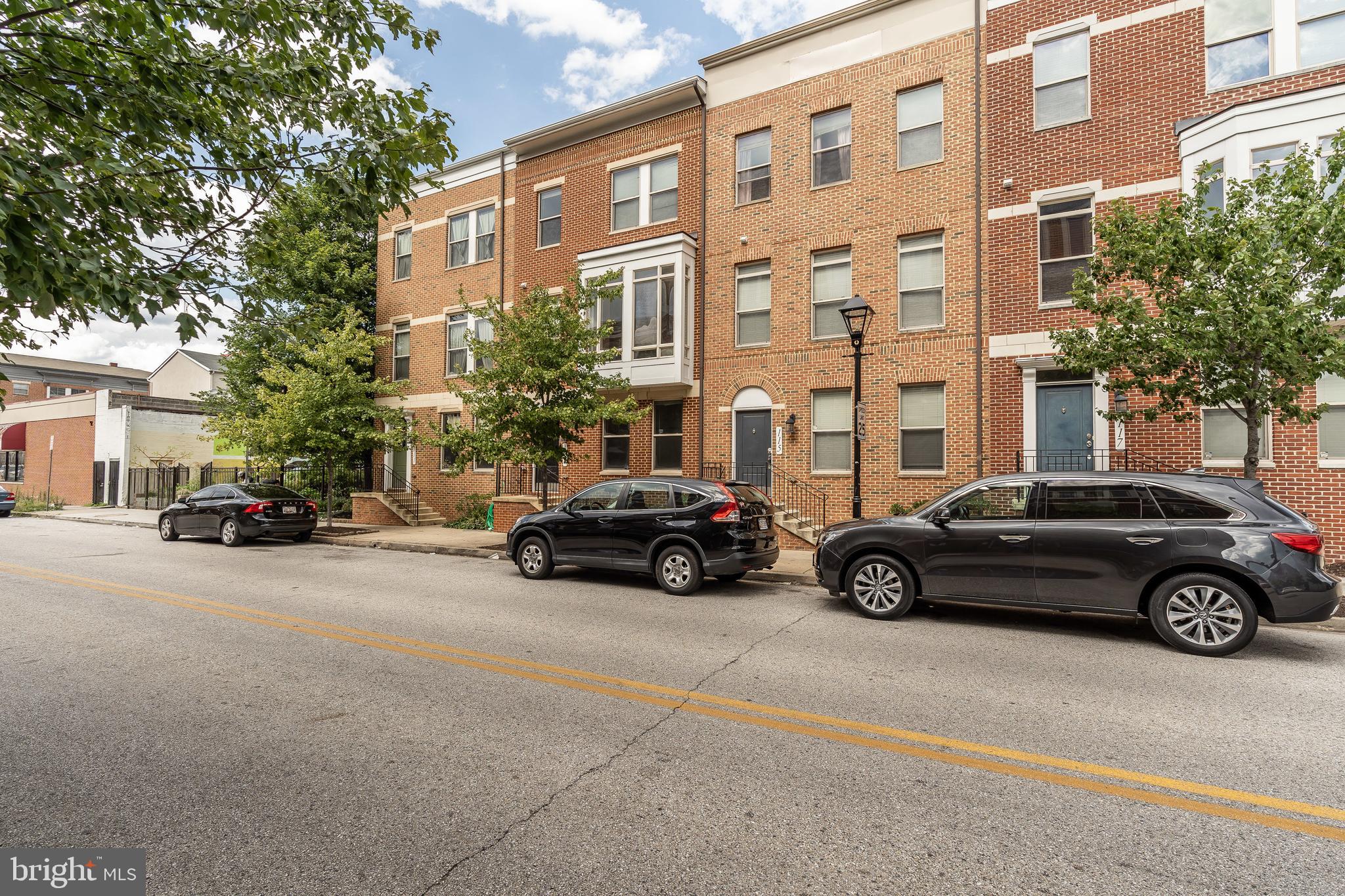 ALBEMARLE SQUARE - Residential Lease