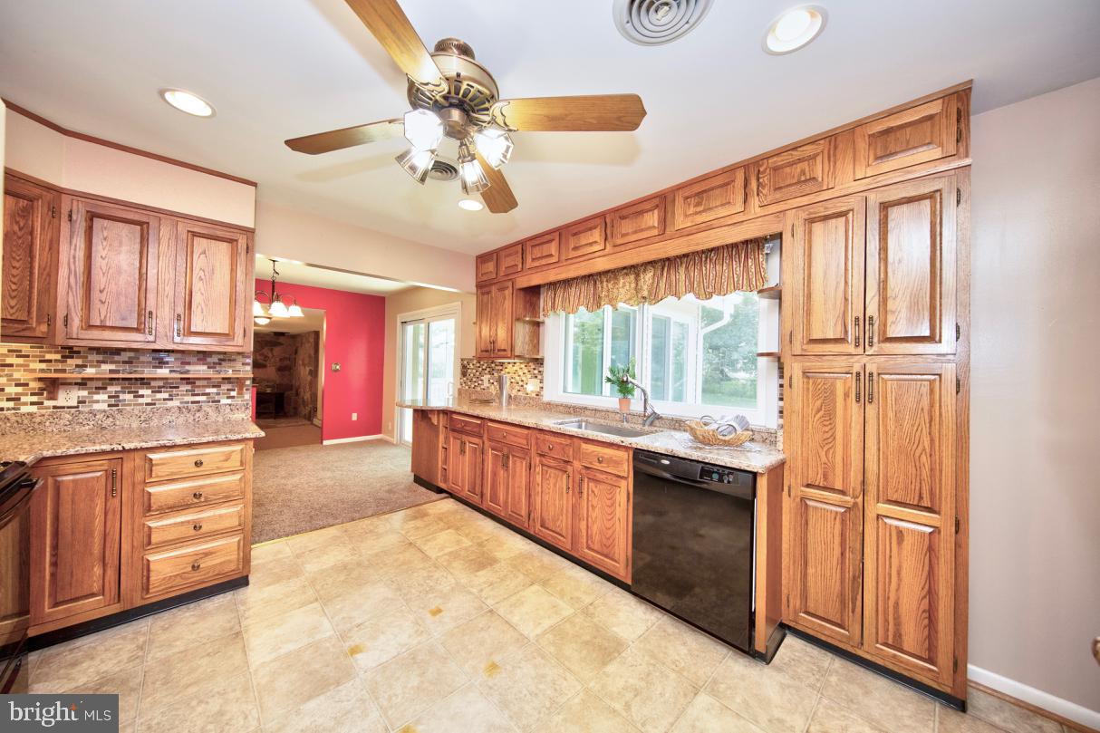 WINDSOR  MILL - Residential