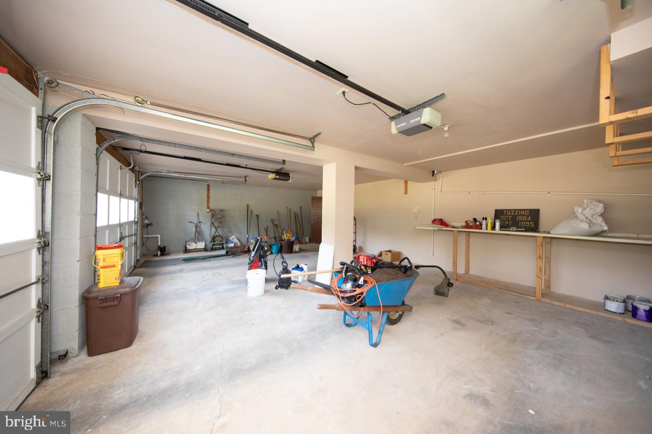 WINDSOR  MILL - Residential