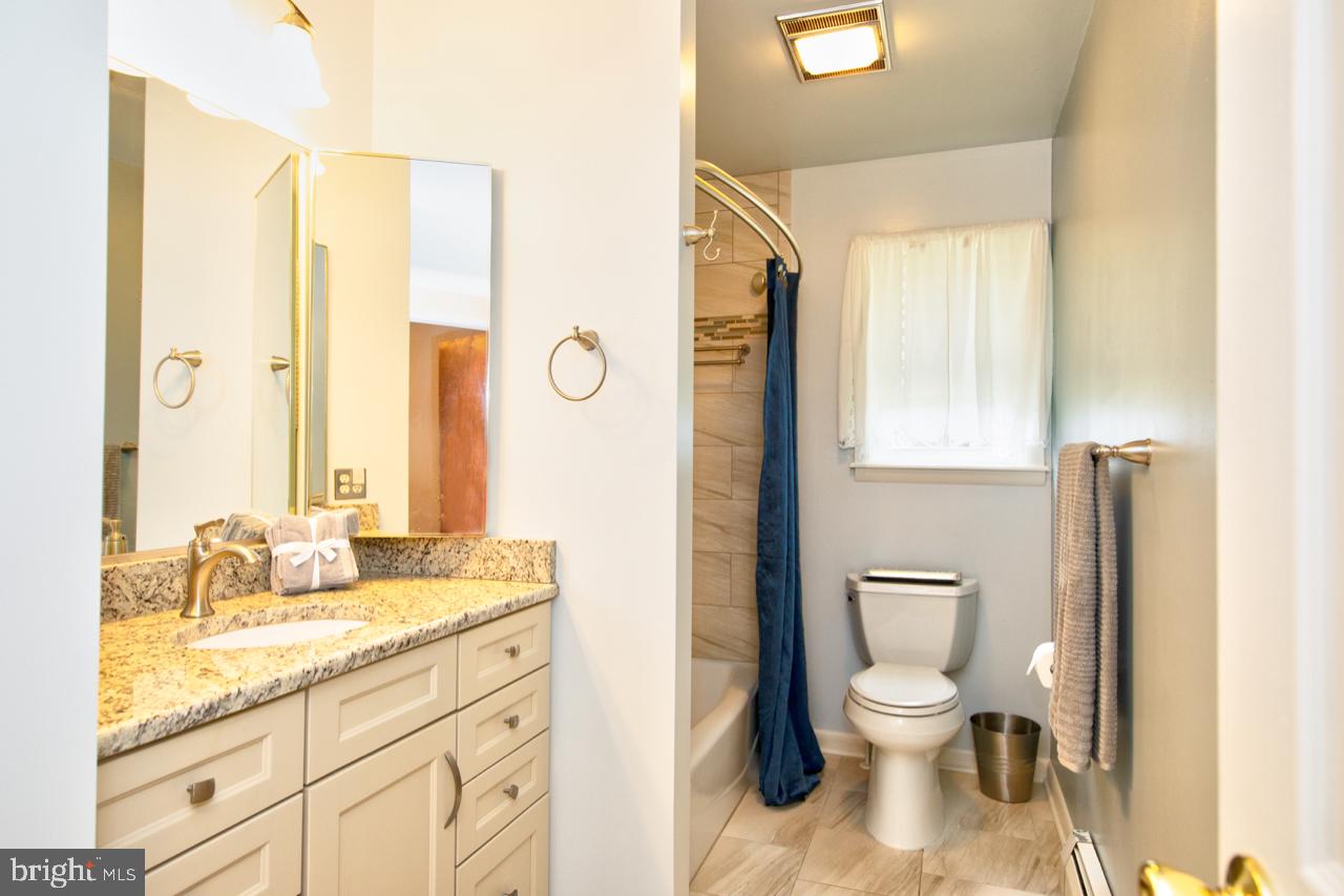 WINDSOR  MILL - Residential