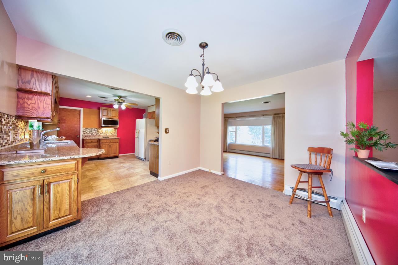 WINDSOR  MILL - Residential