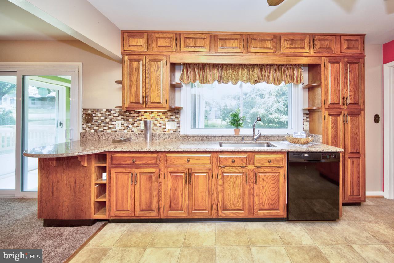 WINDSOR  MILL - Residential