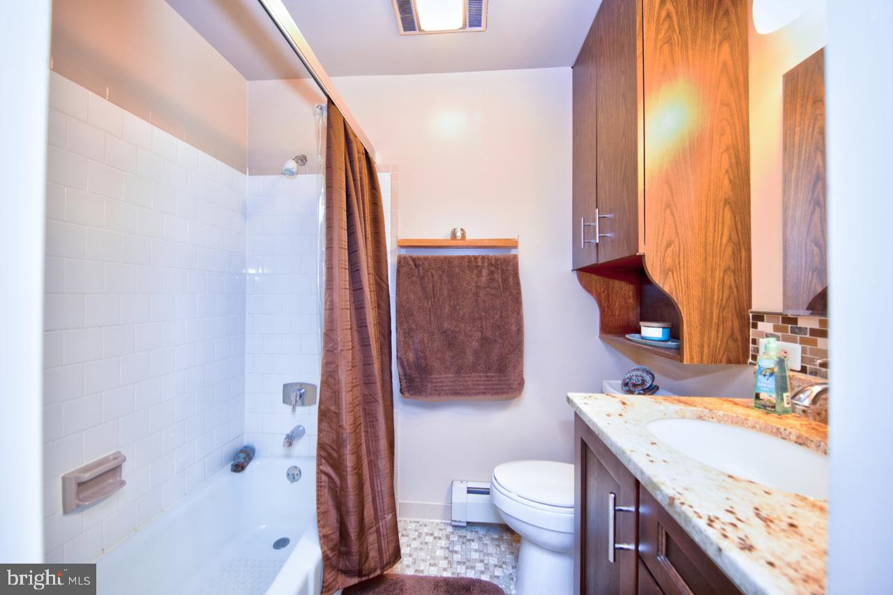 WINDSOR  MILL - Residential