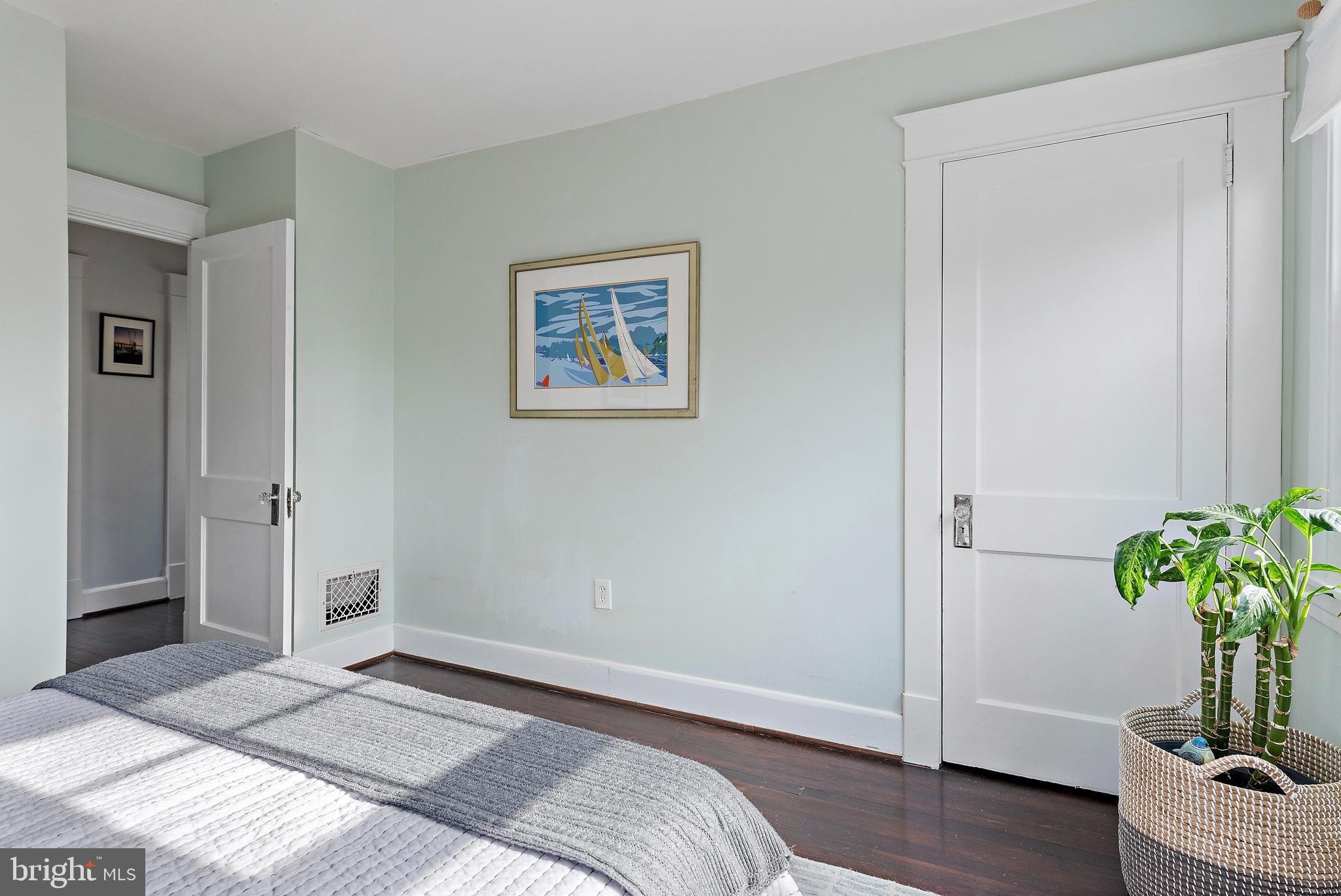 EASTPORT - Residential