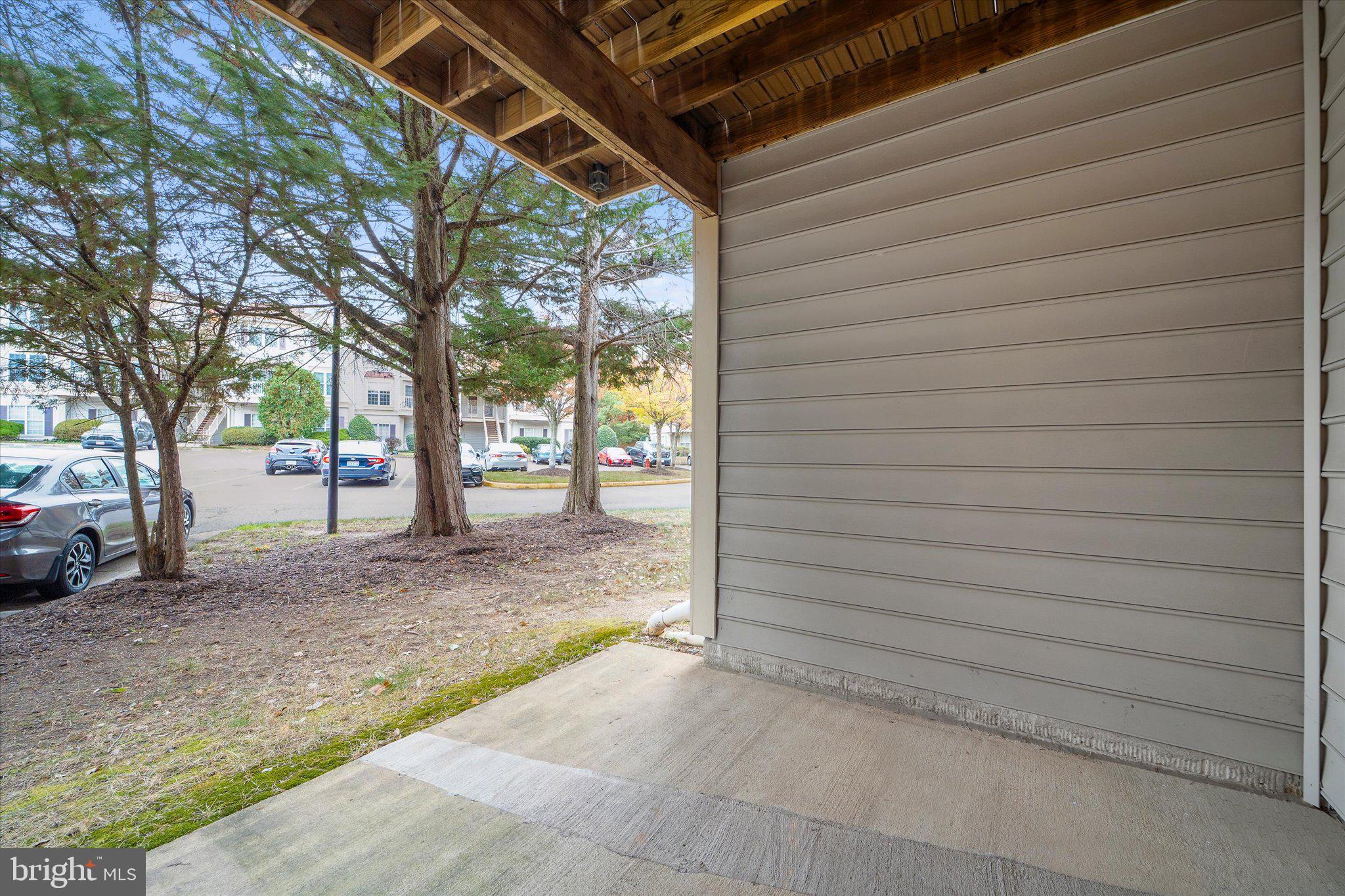 CONDO AT GUNSTON CORNER - Residential