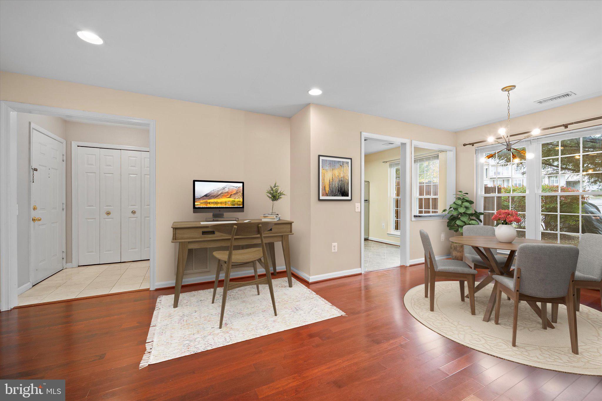 CONDO AT GUNSTON CORNER - Residential