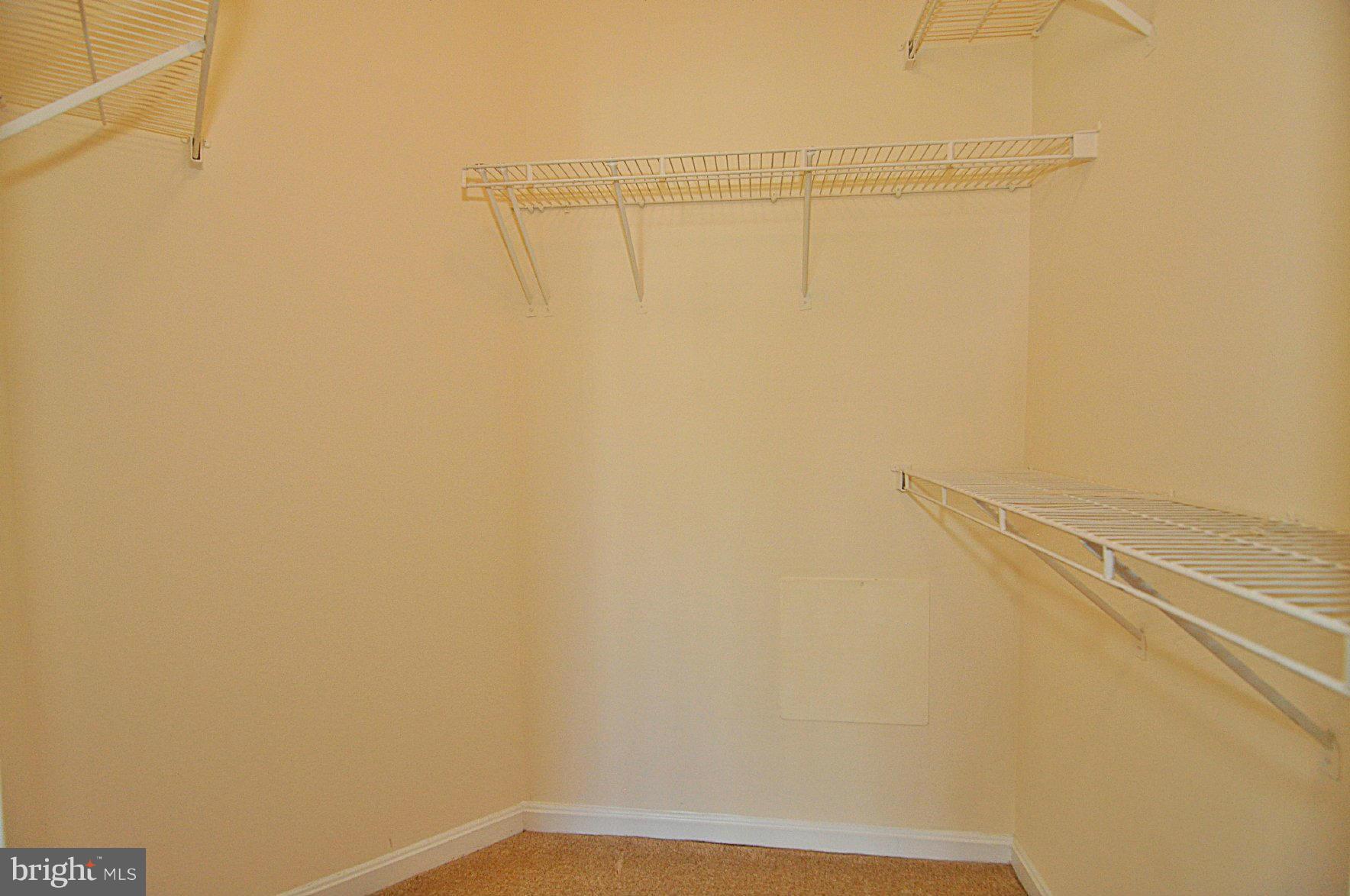 GATES OF FAIR LAKES - Residential Lease