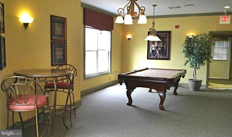 GATES OF FAIR LAKES - Residential Lease