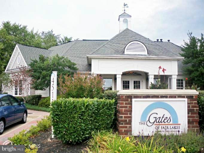 GATES OF FAIR LAKES - Residential Lease