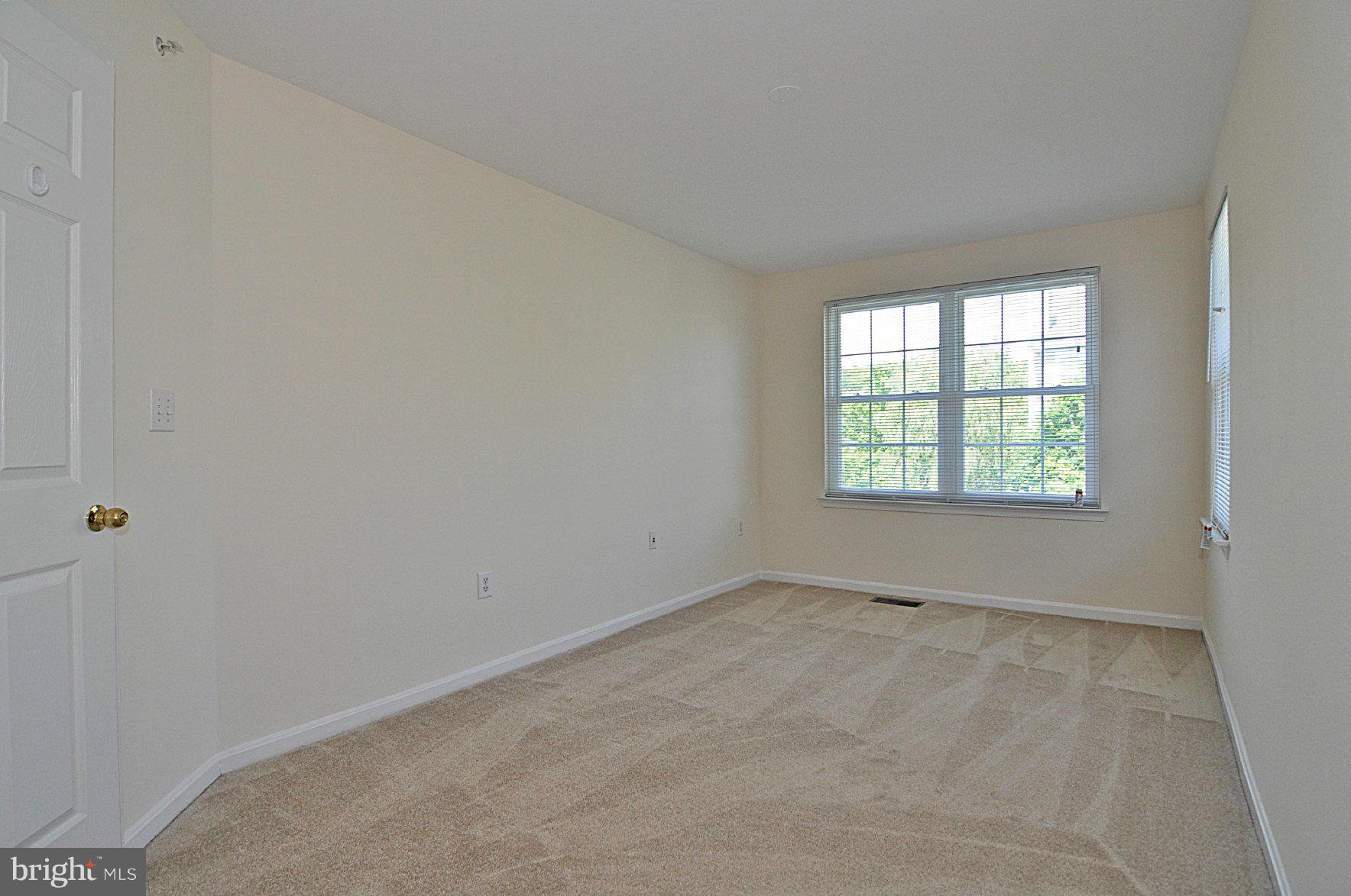 GATES OF FAIR LAKES - Residential Lease